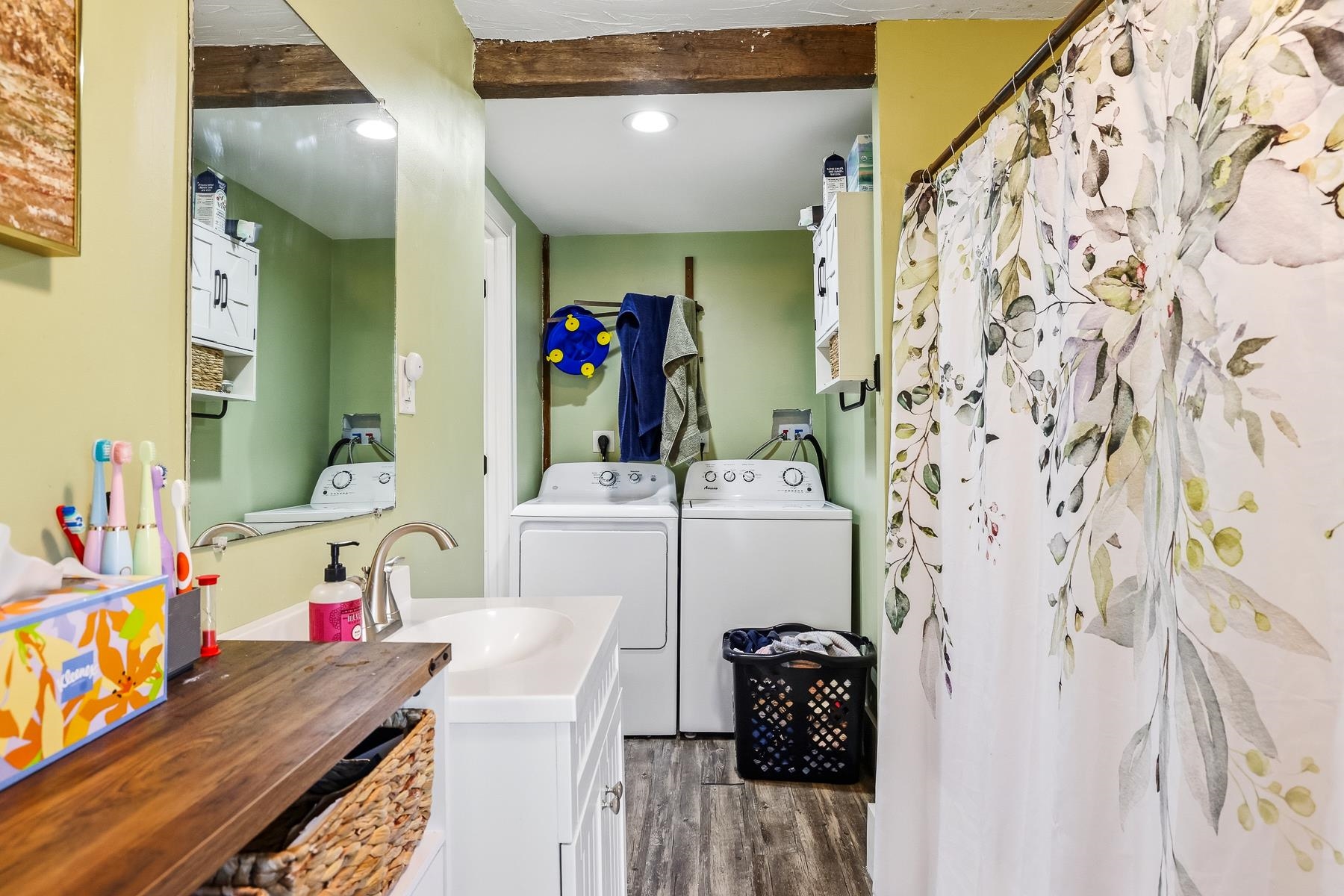 main property photo 41