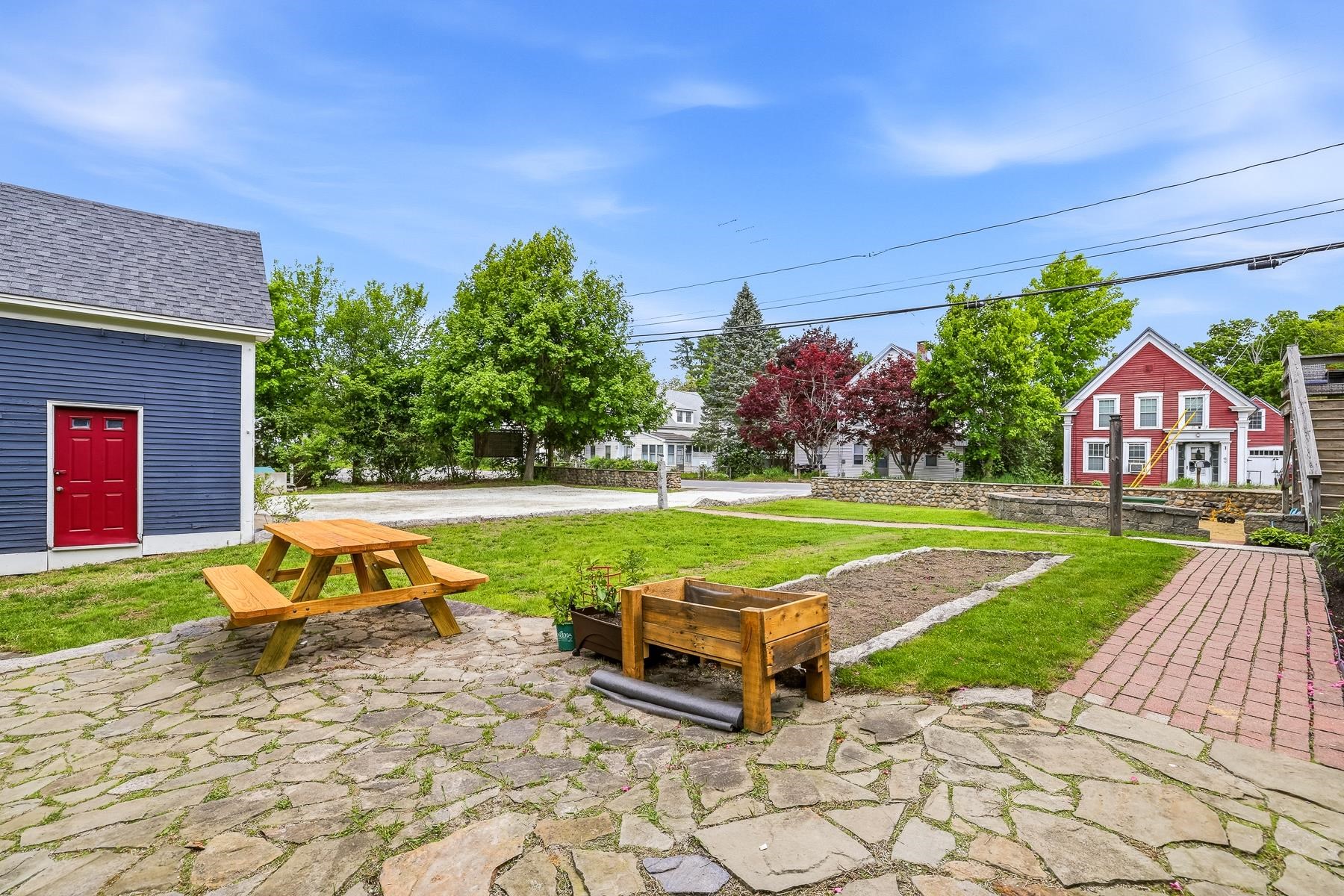 main property photo 5