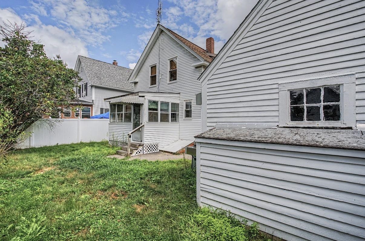 main property photo 20