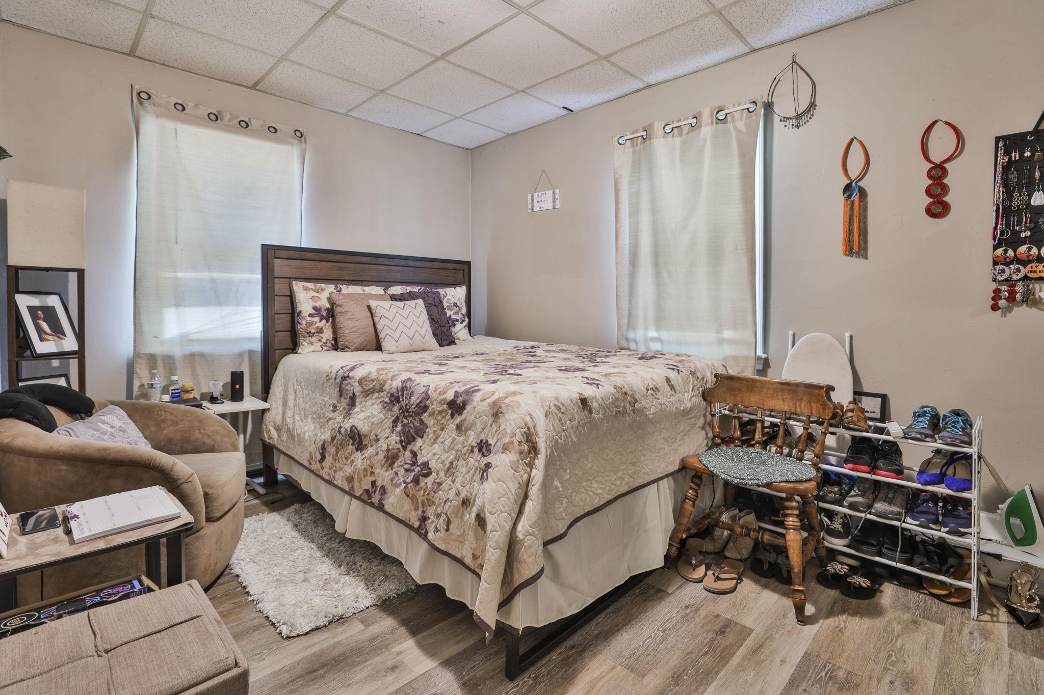 main property photo 10