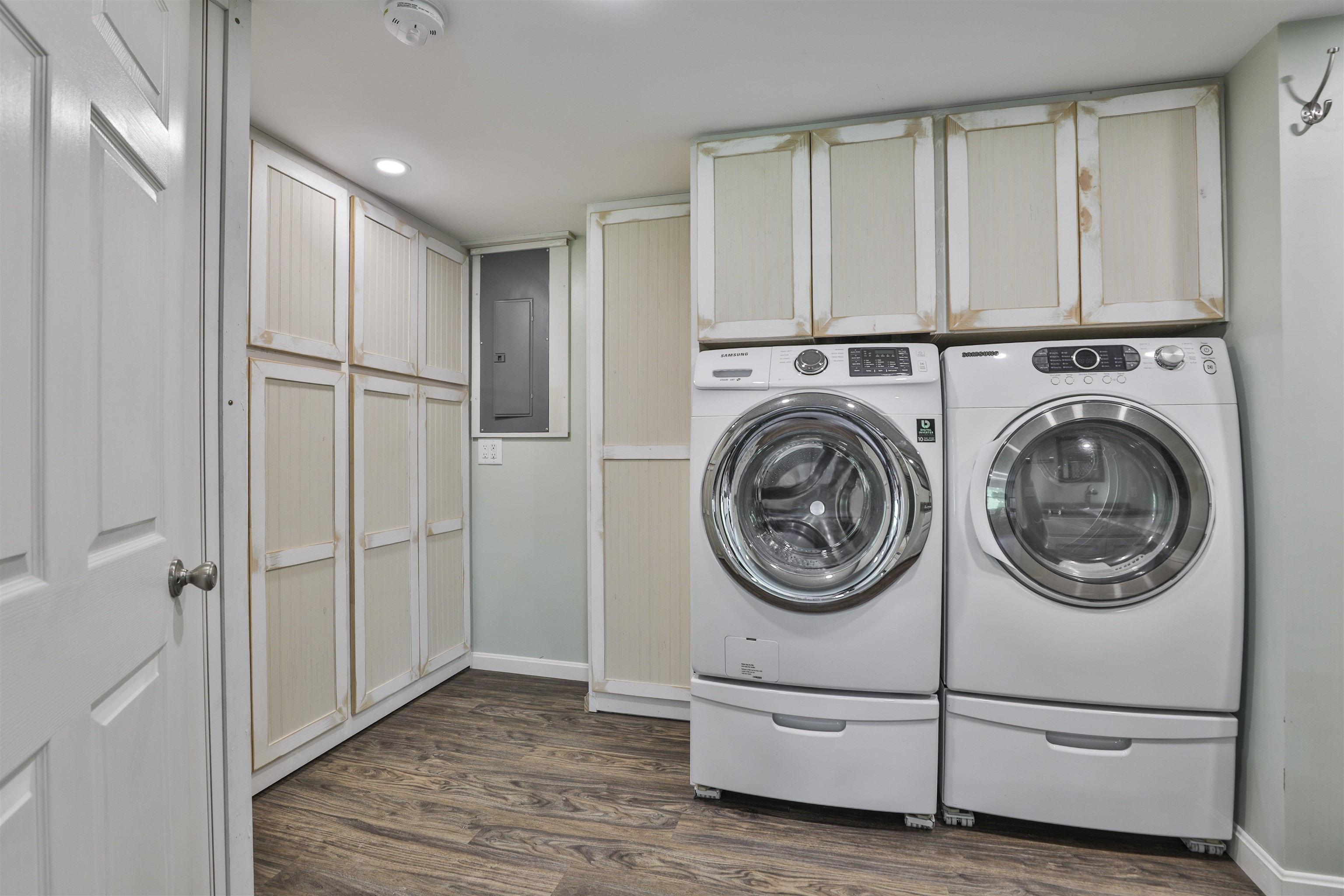 main property photo 33