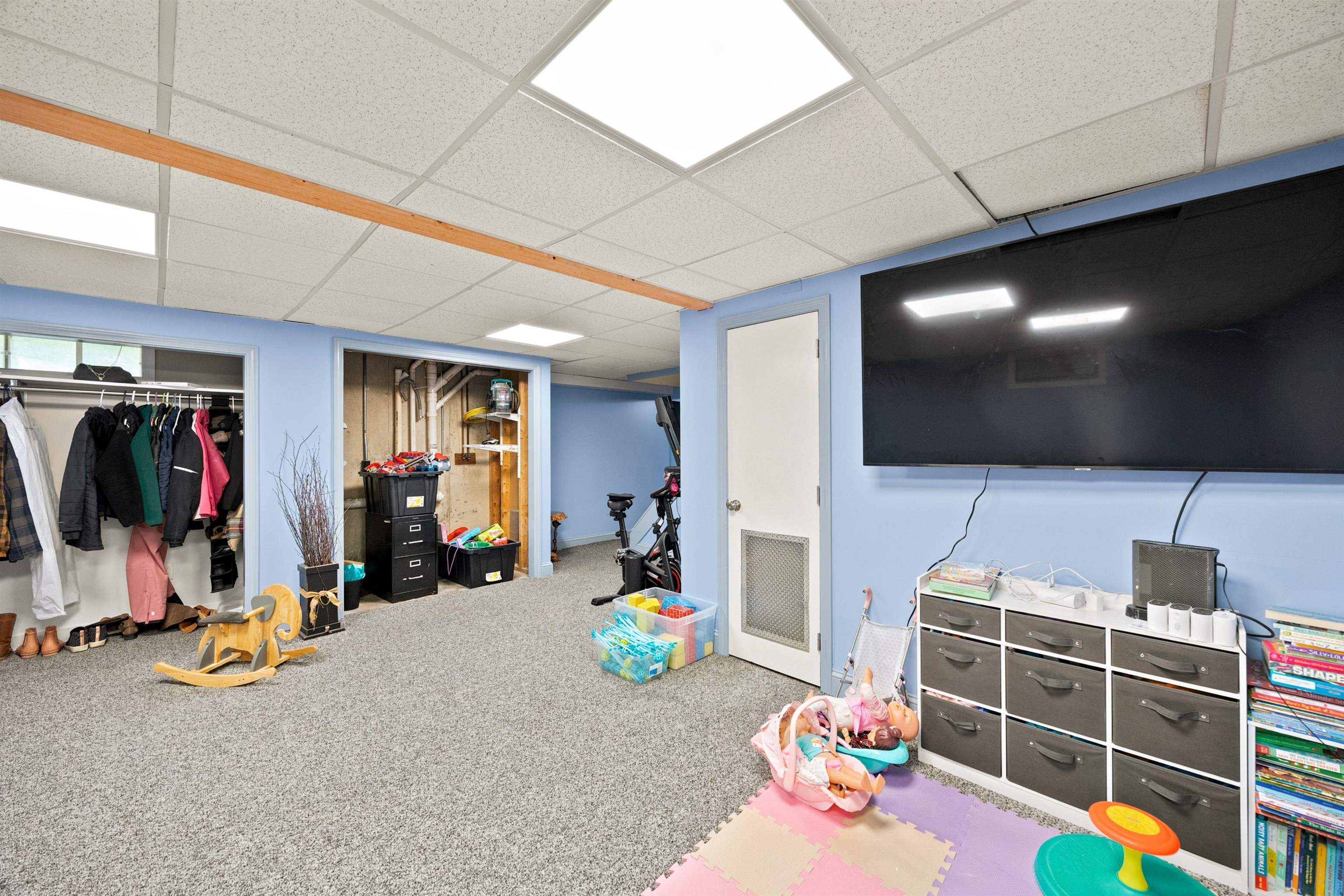 main property photo 51