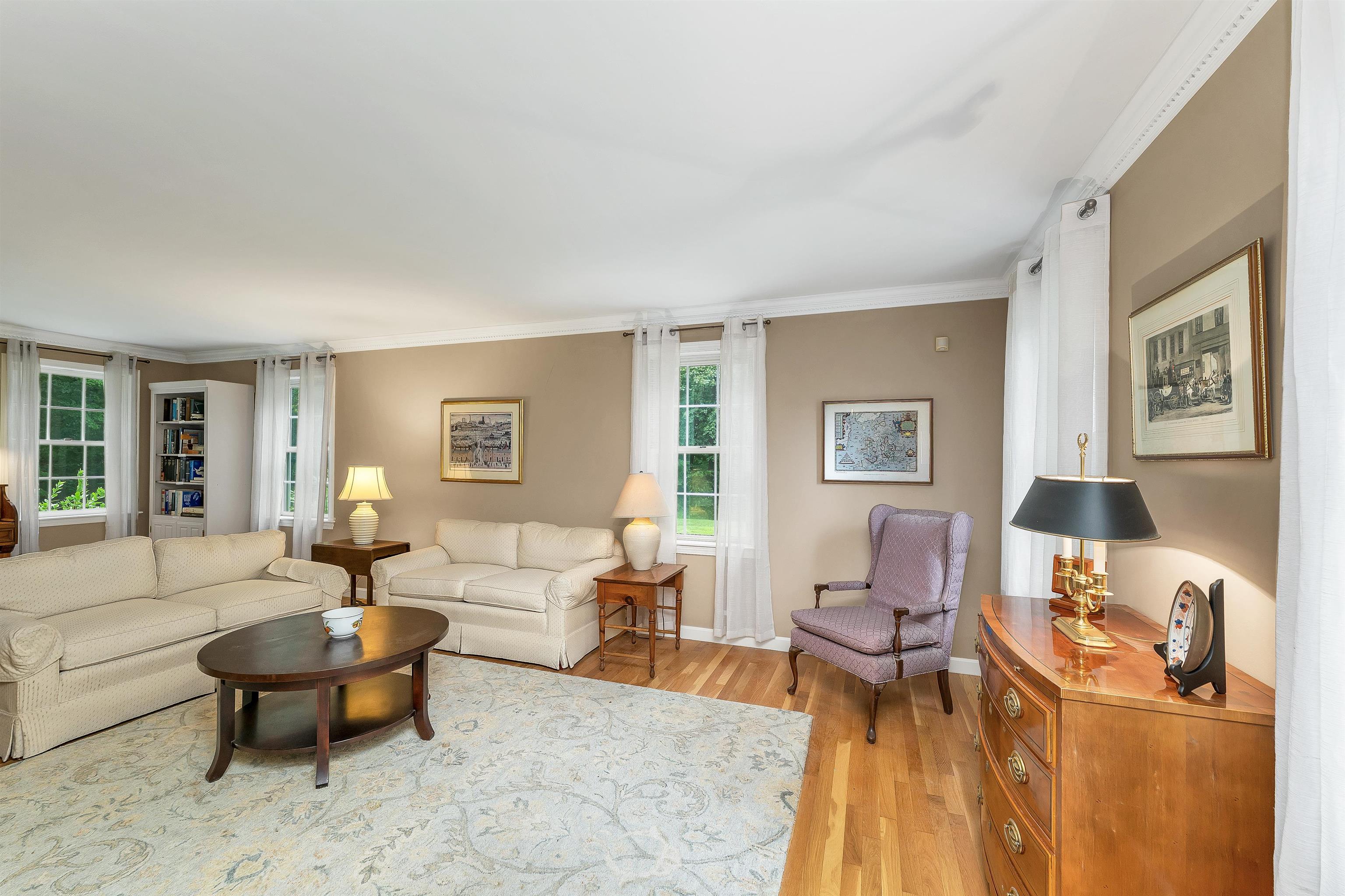 property viewer photo 23