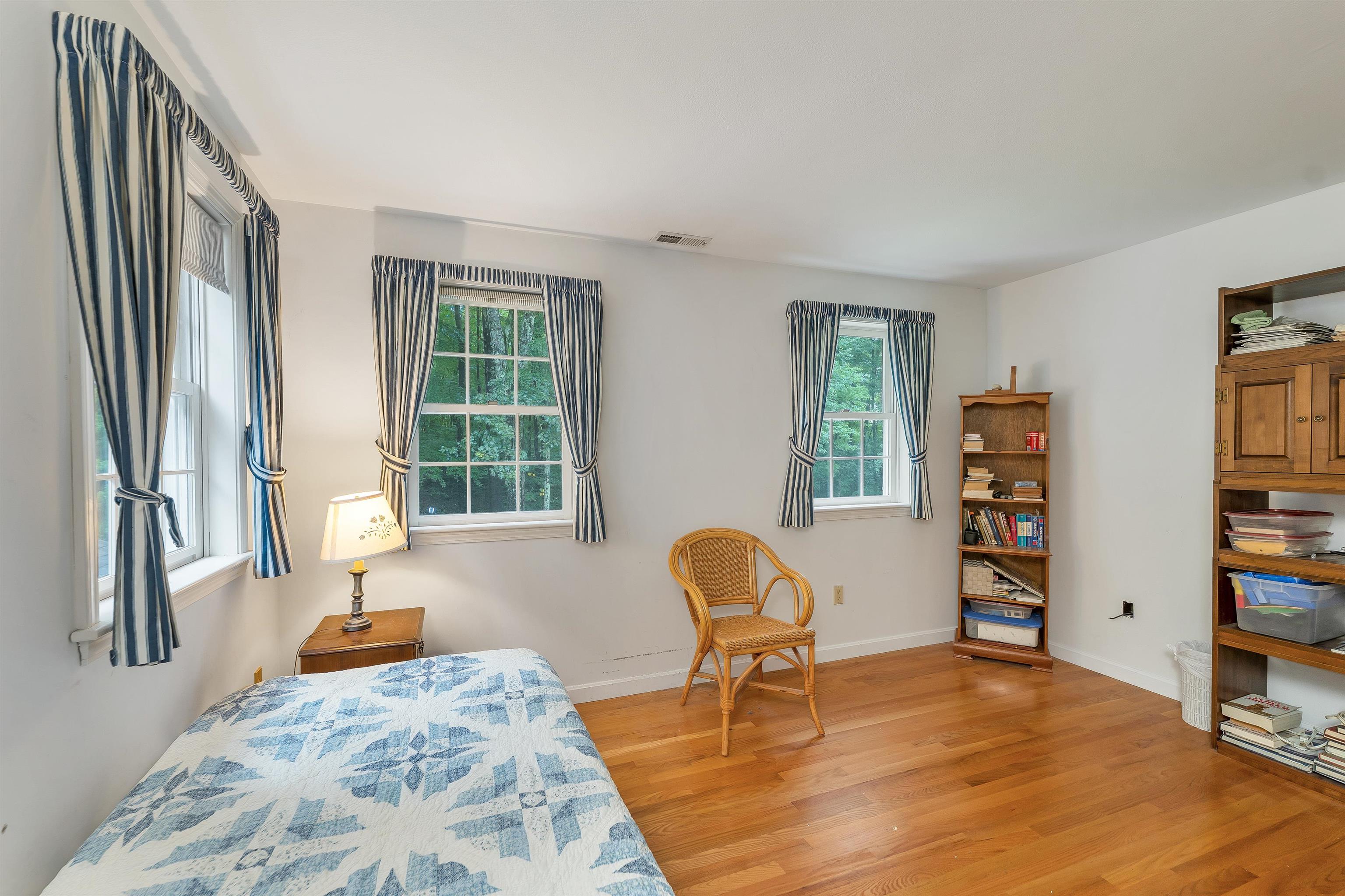 property viewer photo 28
