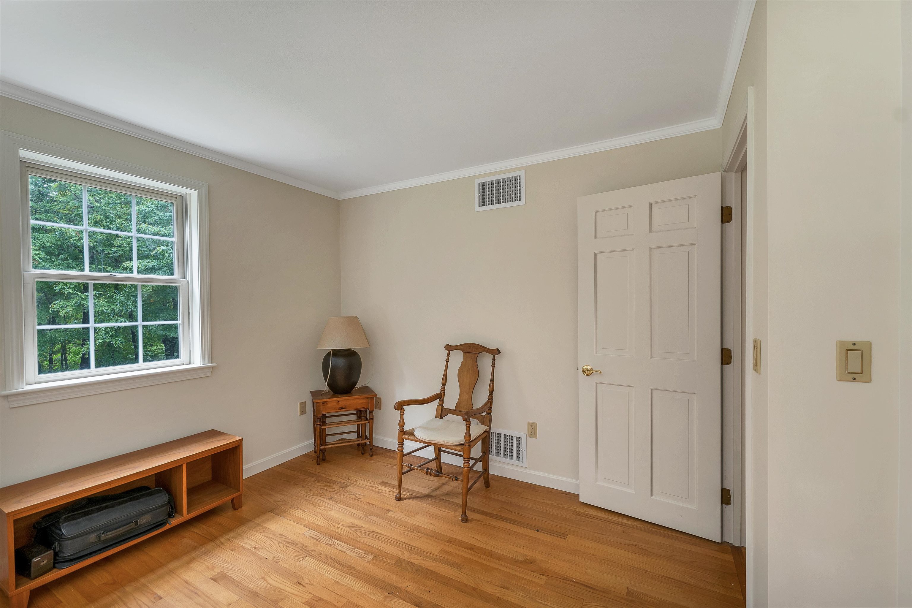 property viewer photo 35