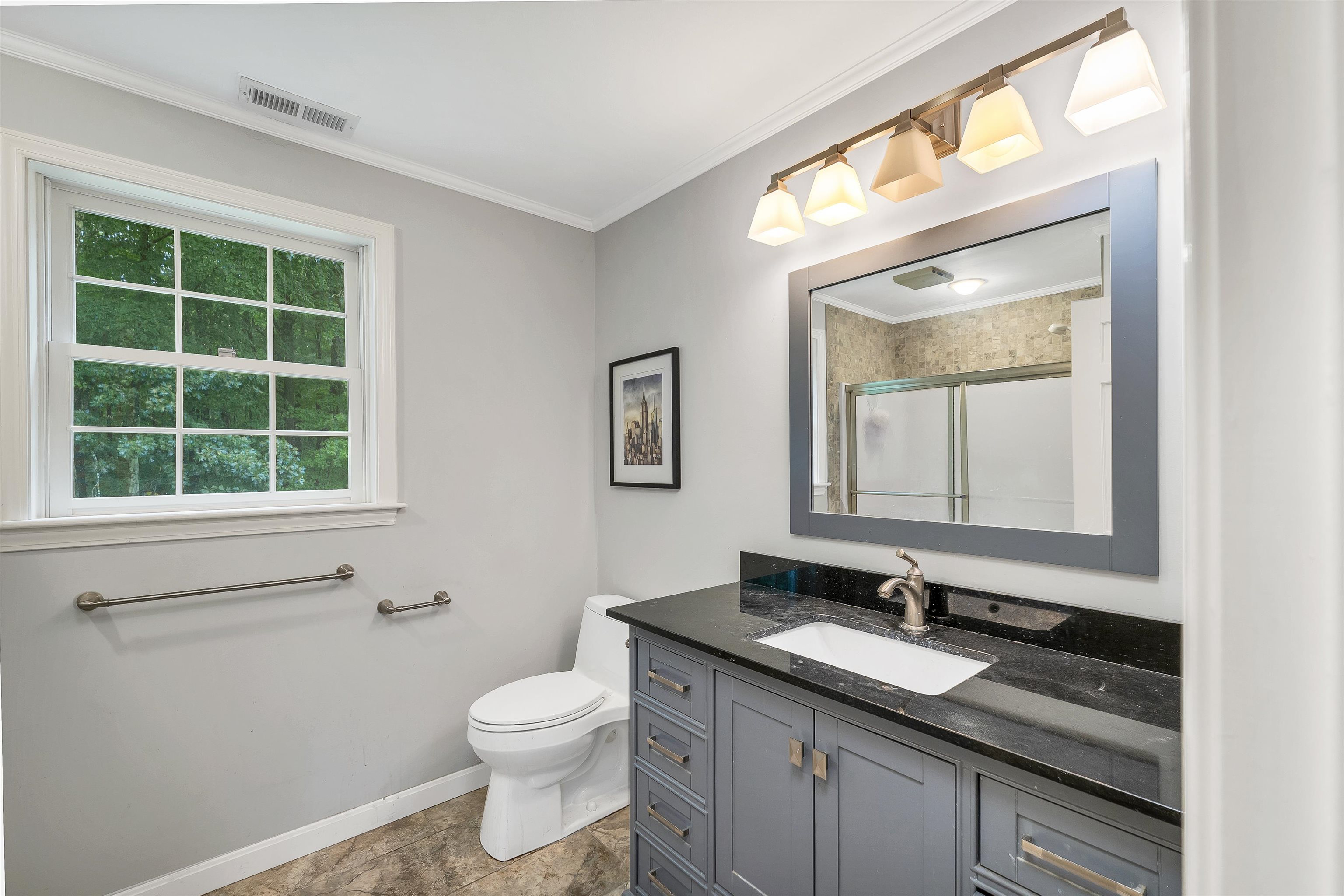 property viewer photo 41