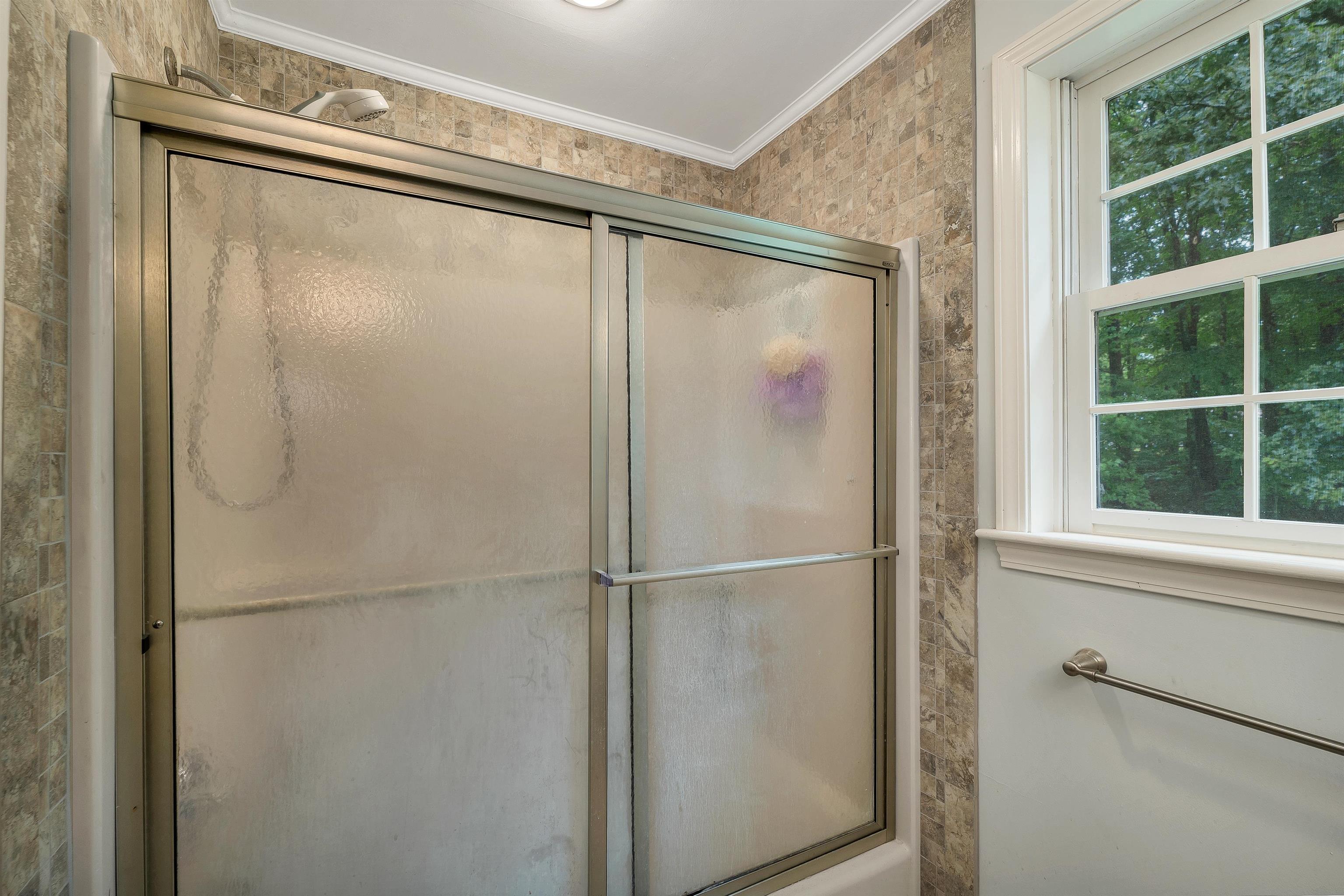 property viewer photo 42