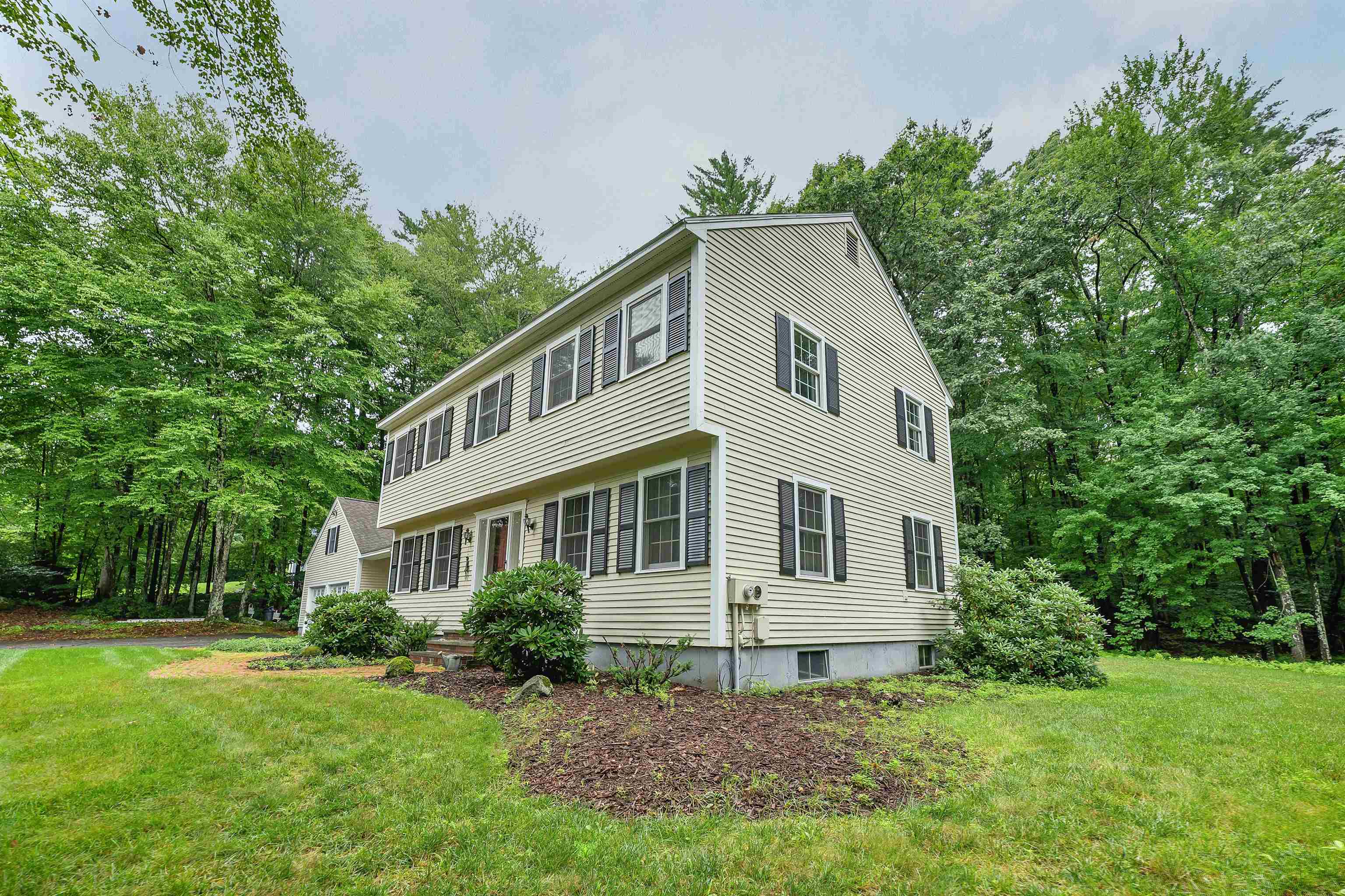 property viewer photo 7