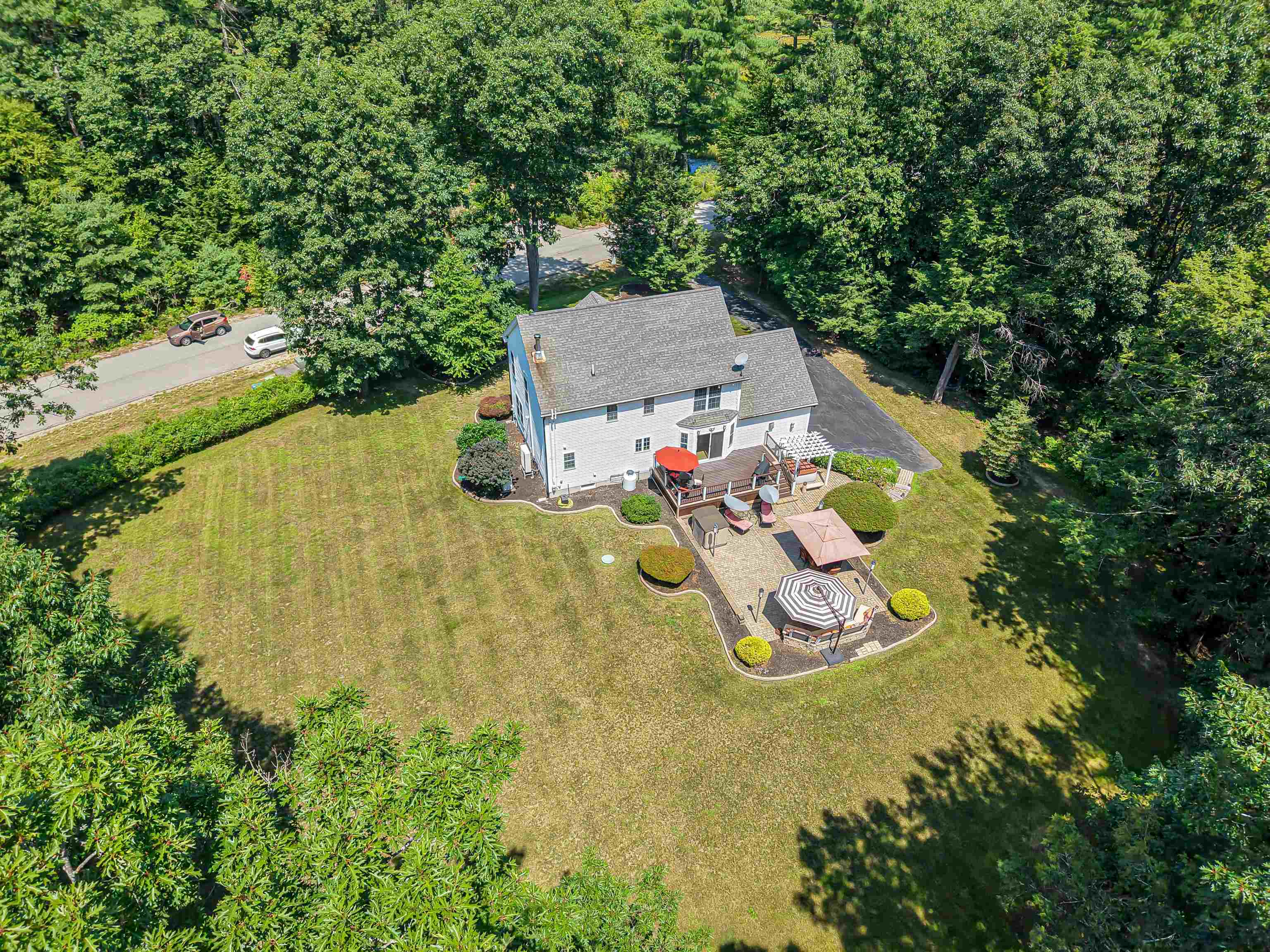 main property photo 40