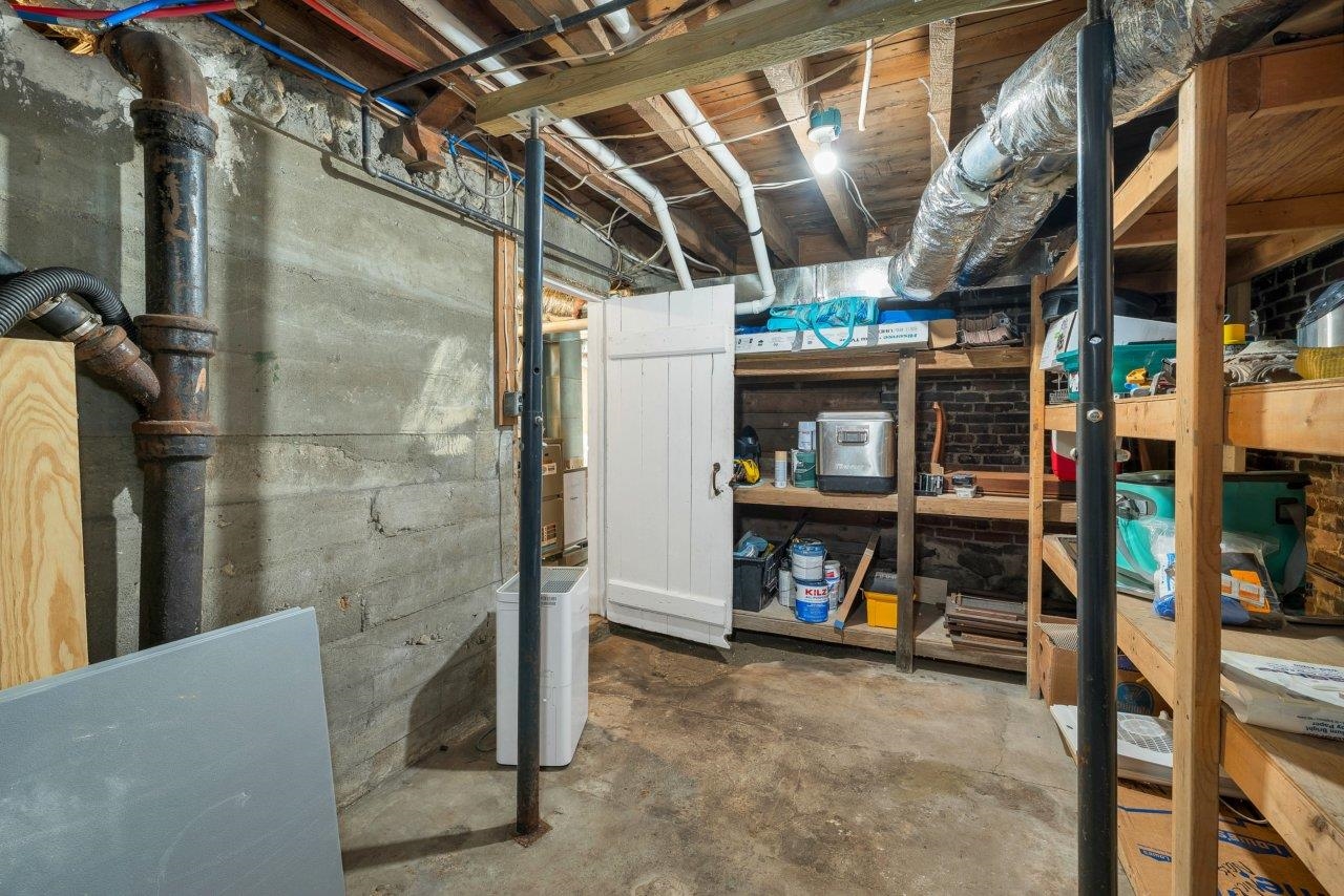 main property photo 37