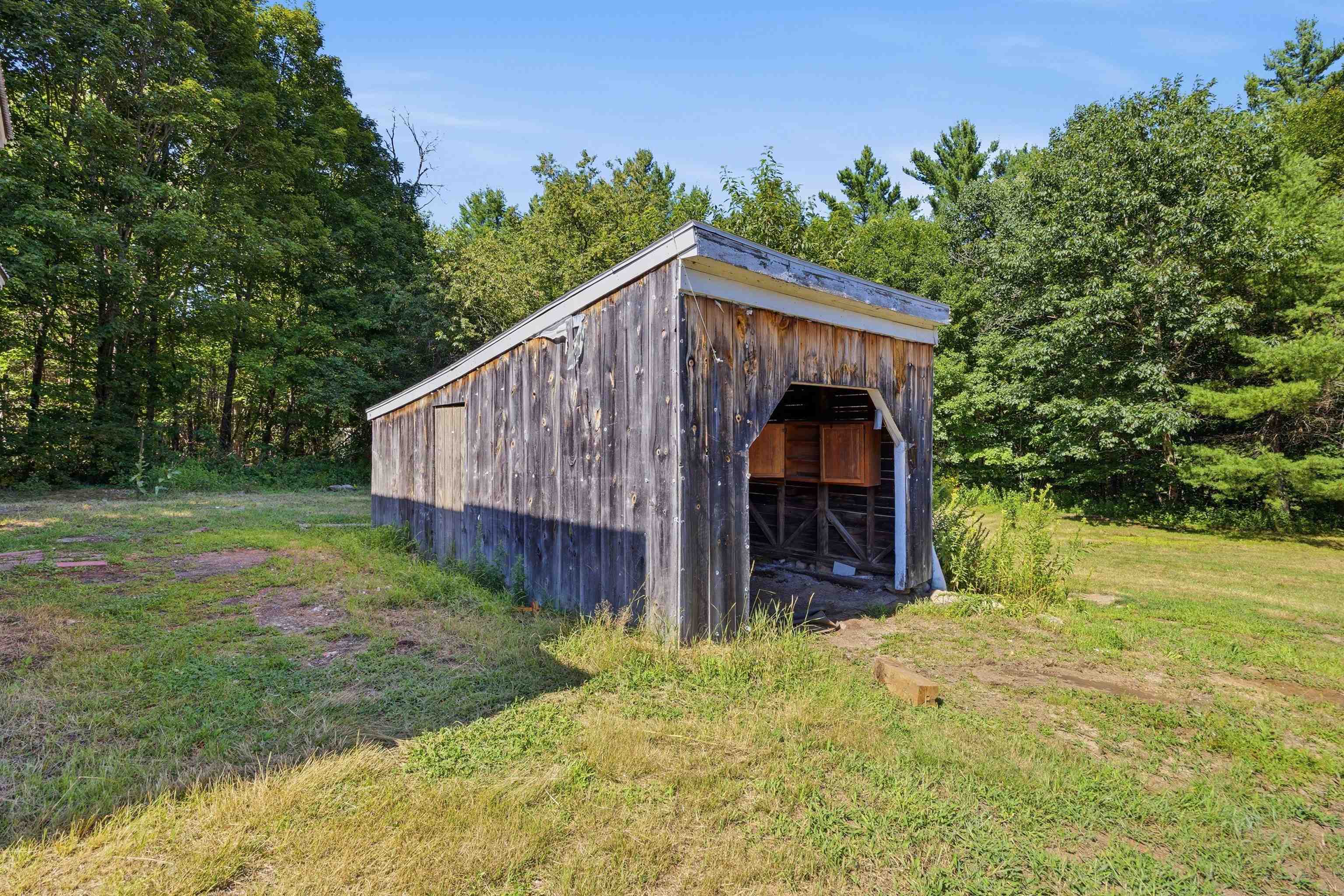 main property photo 35