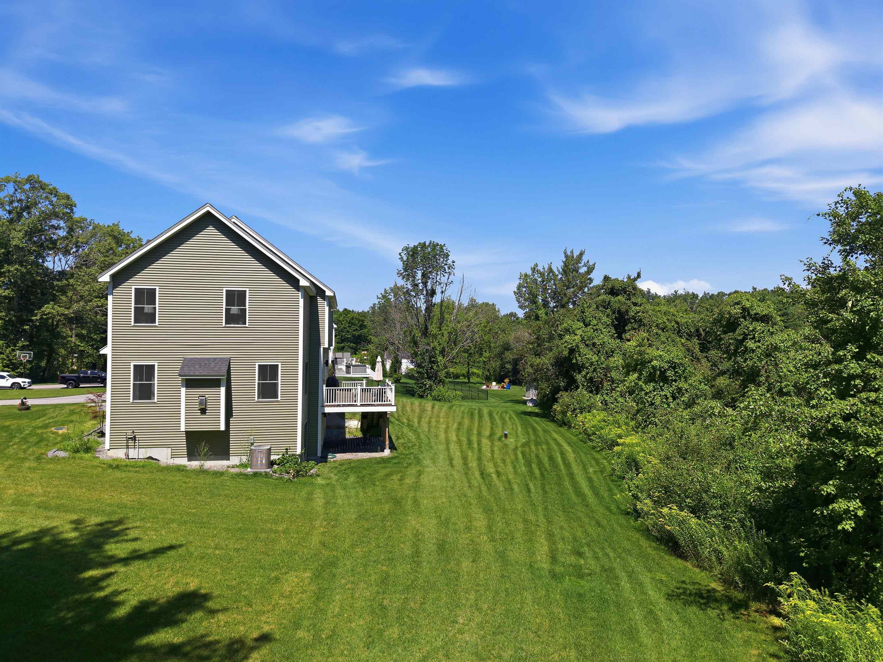 main property photo 50