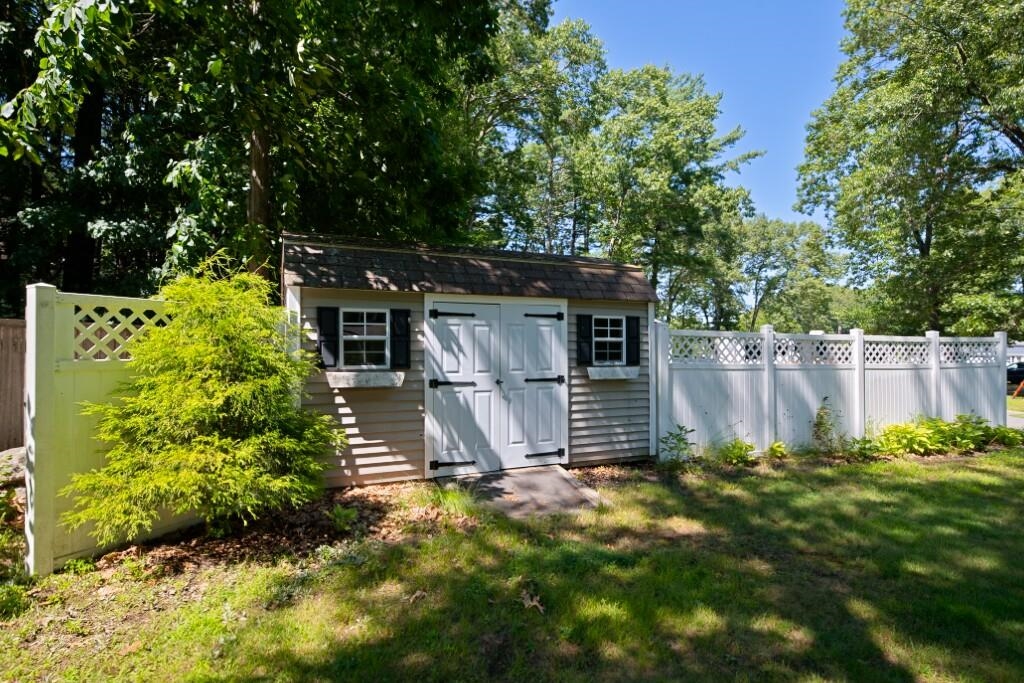 main property photo 49
