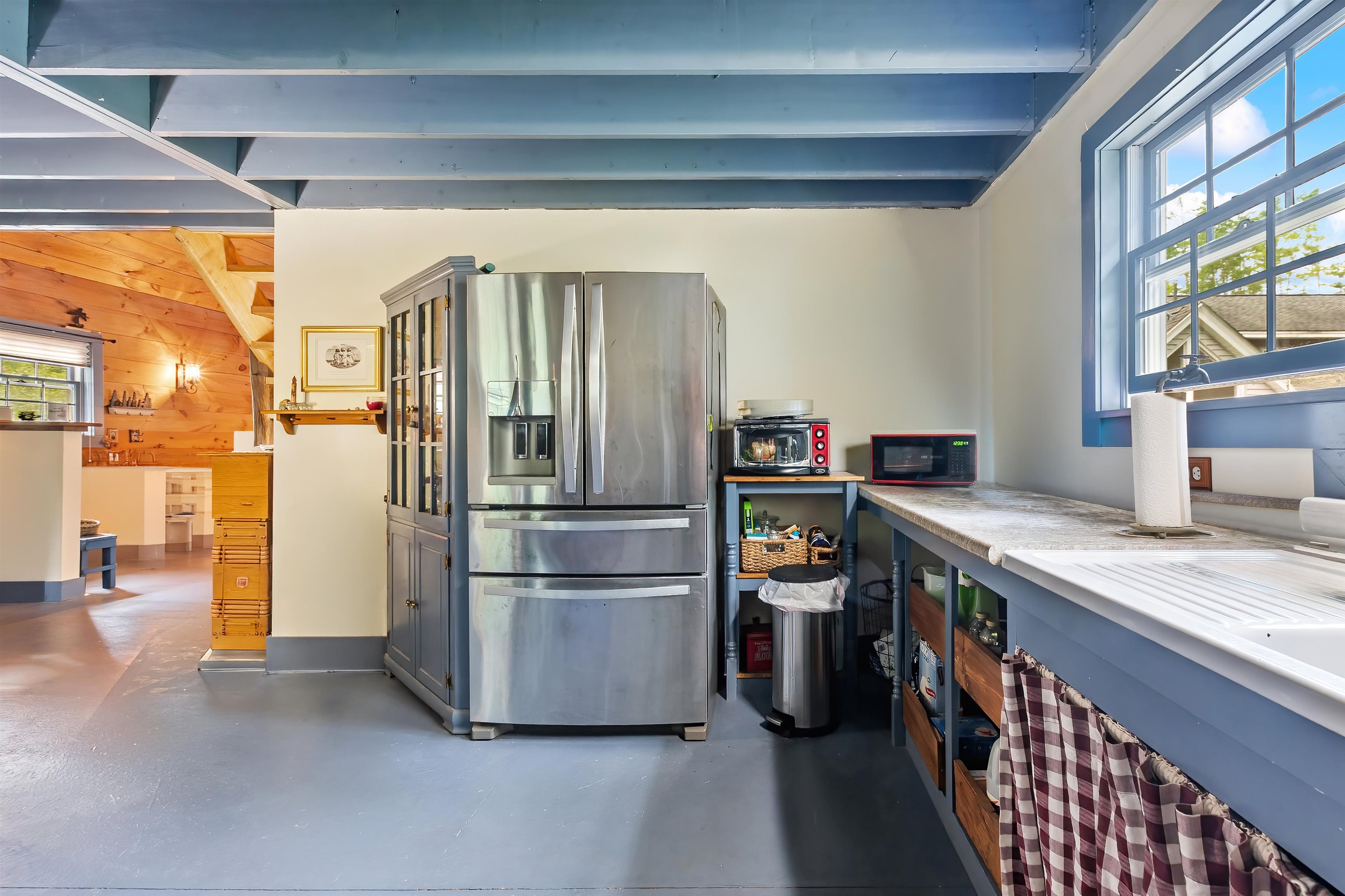 main property photo 27