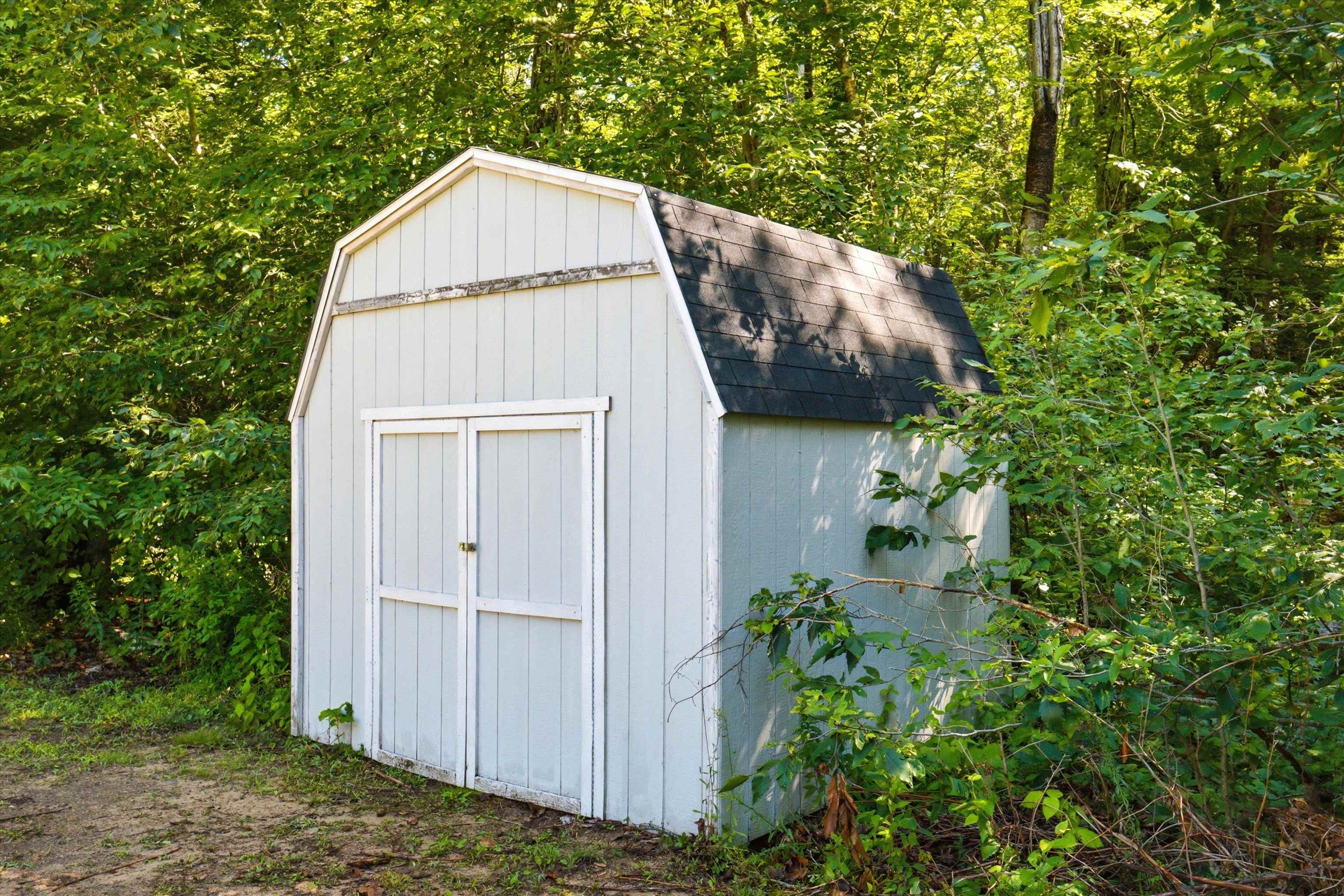 main property photo 42