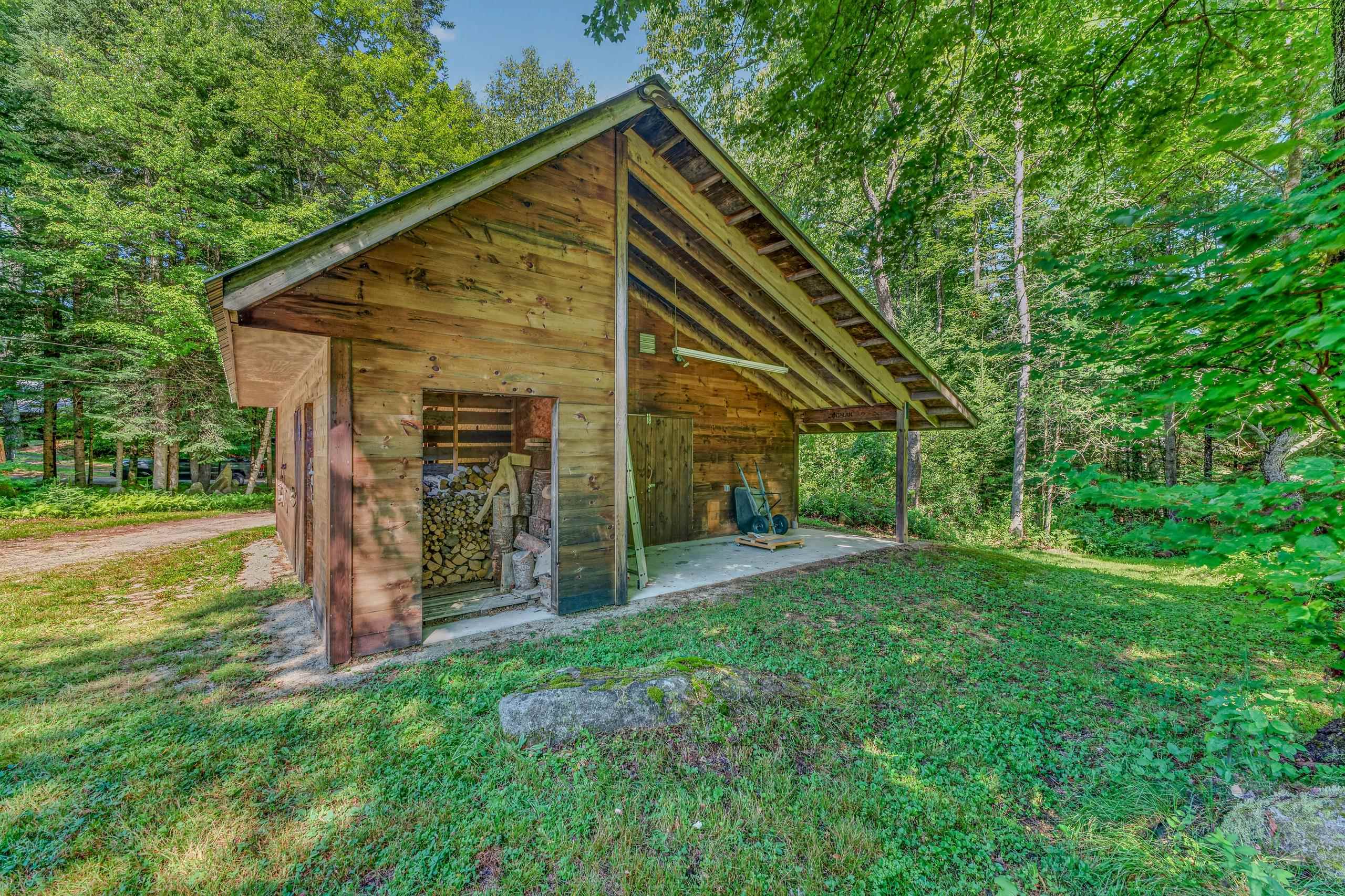 main property photo 45