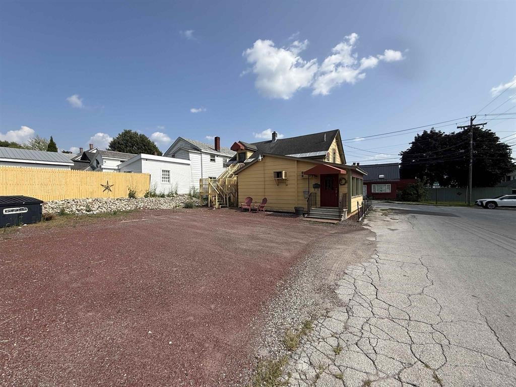 main property photo 13