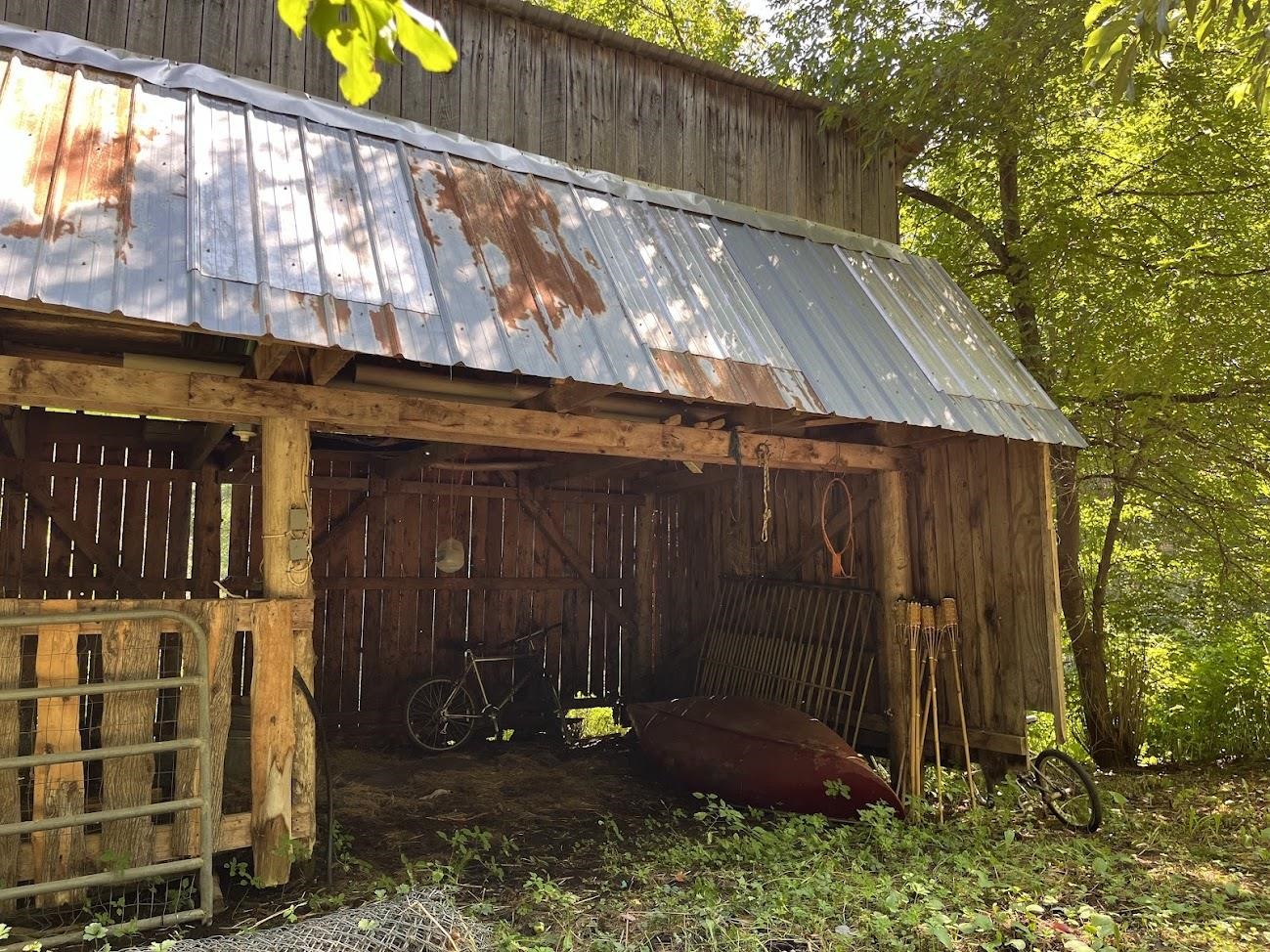 main property photo 12