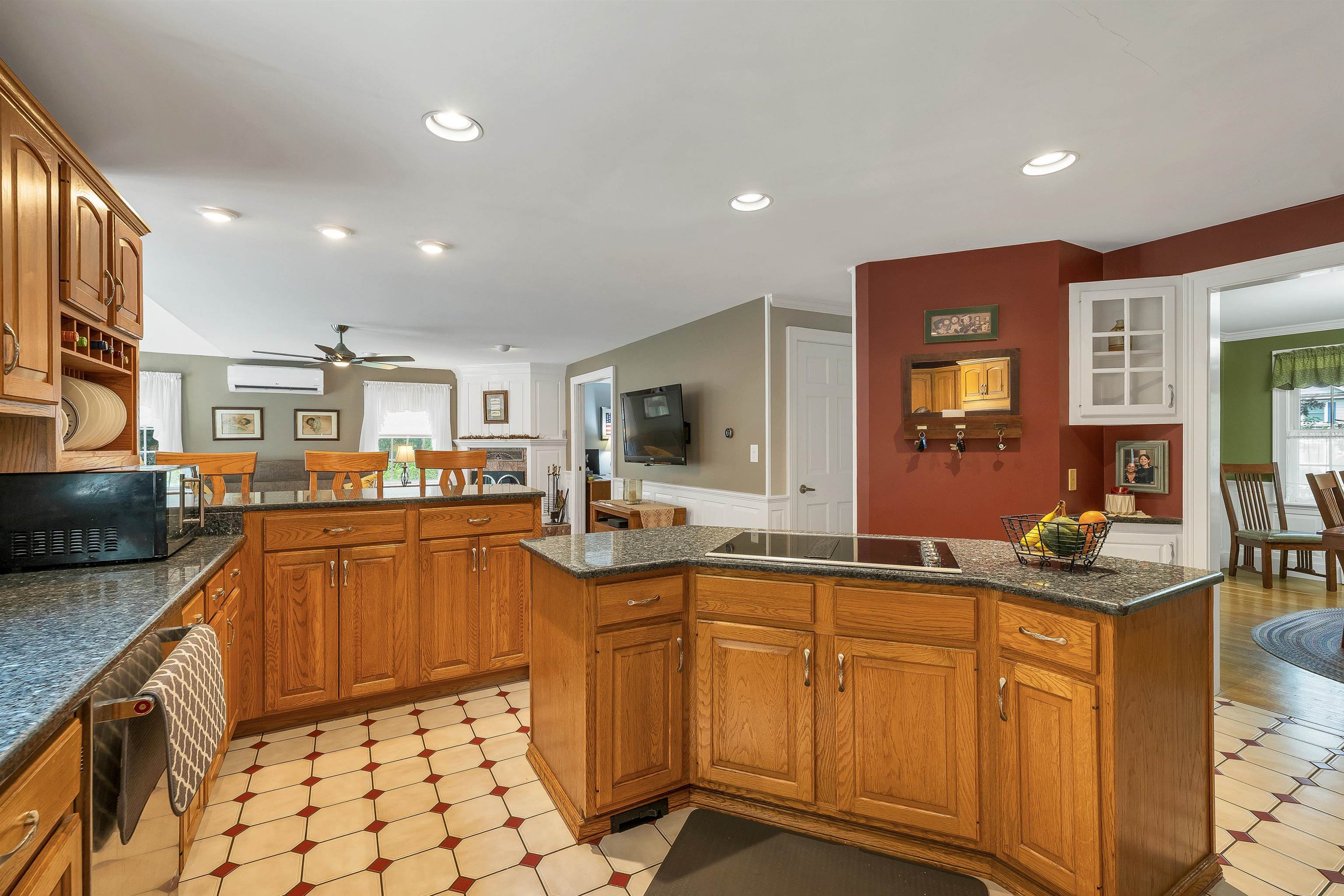 main property photo 19