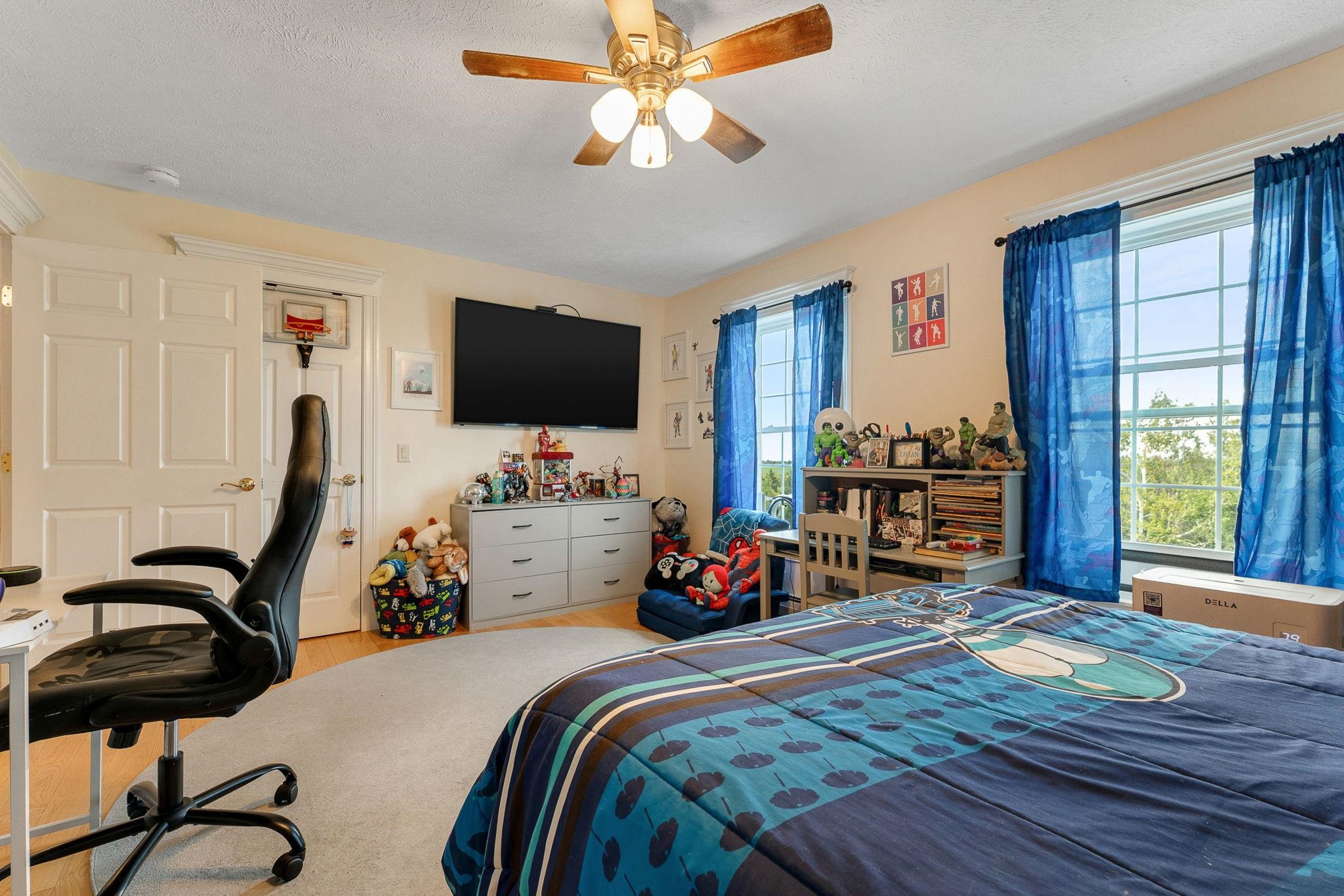 main property photo 41