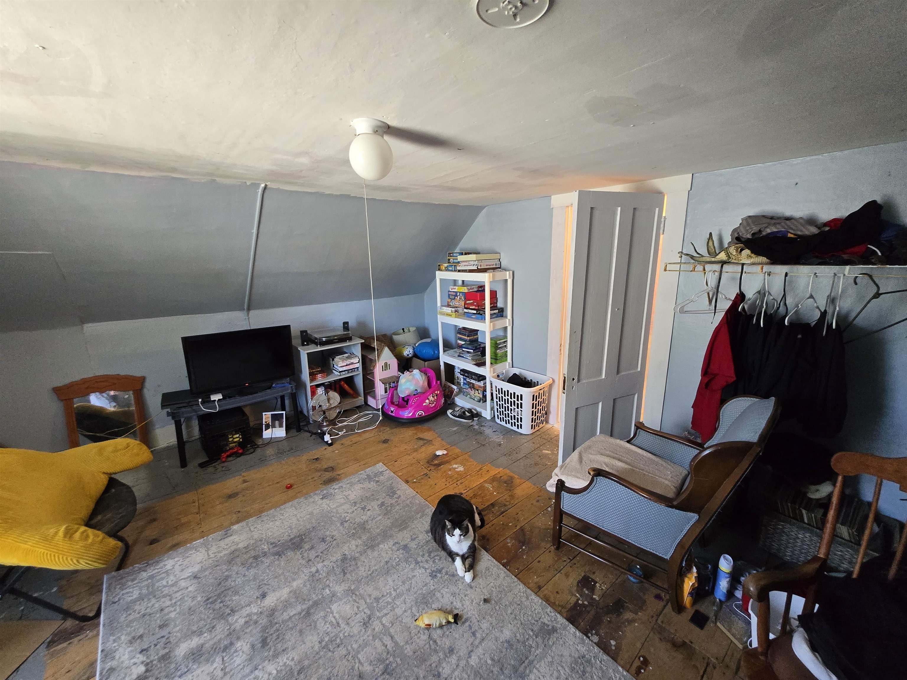 main property photo 25