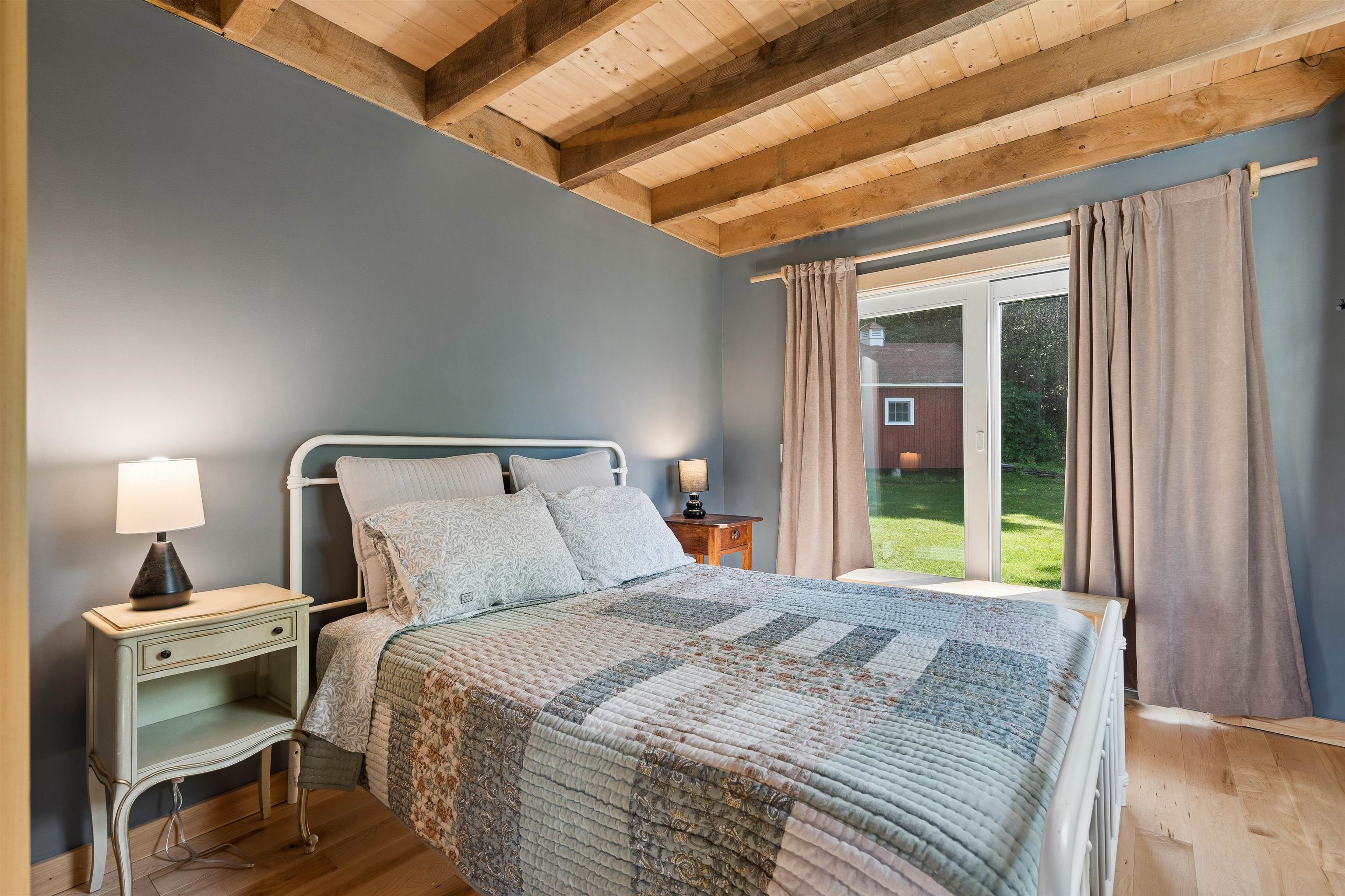 main property photo 33
