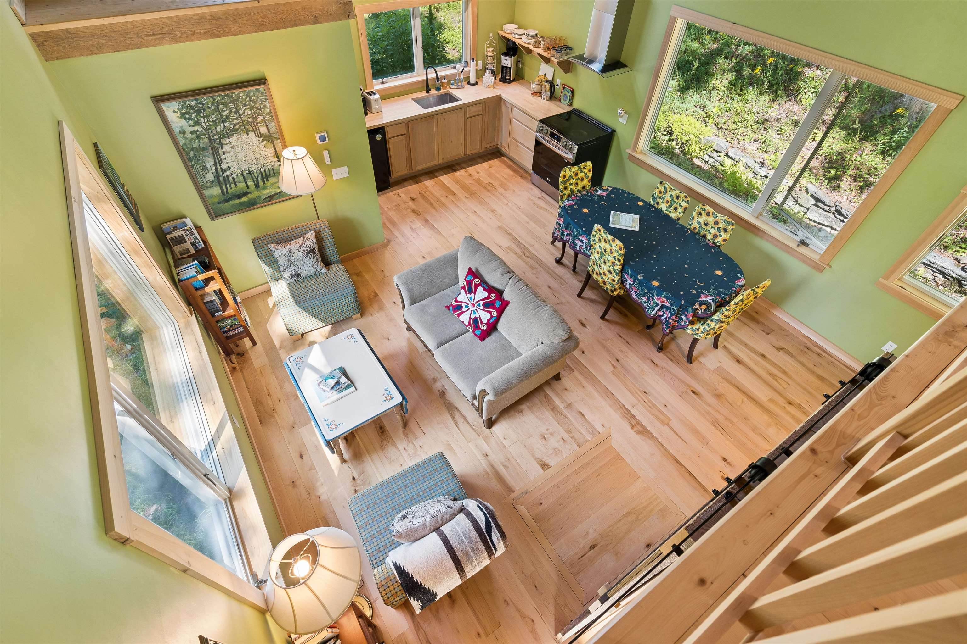 main property photo 35