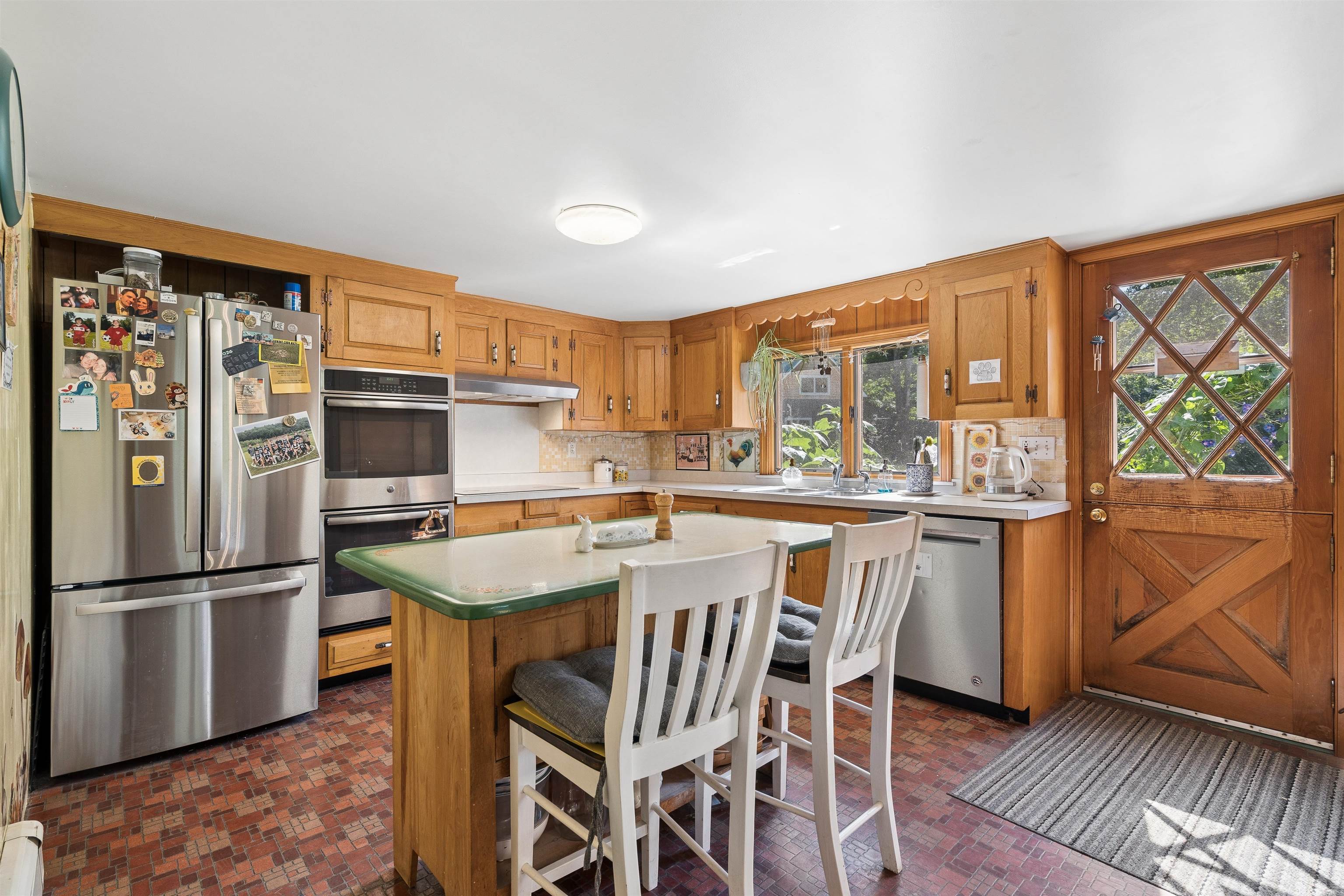main property photo 6