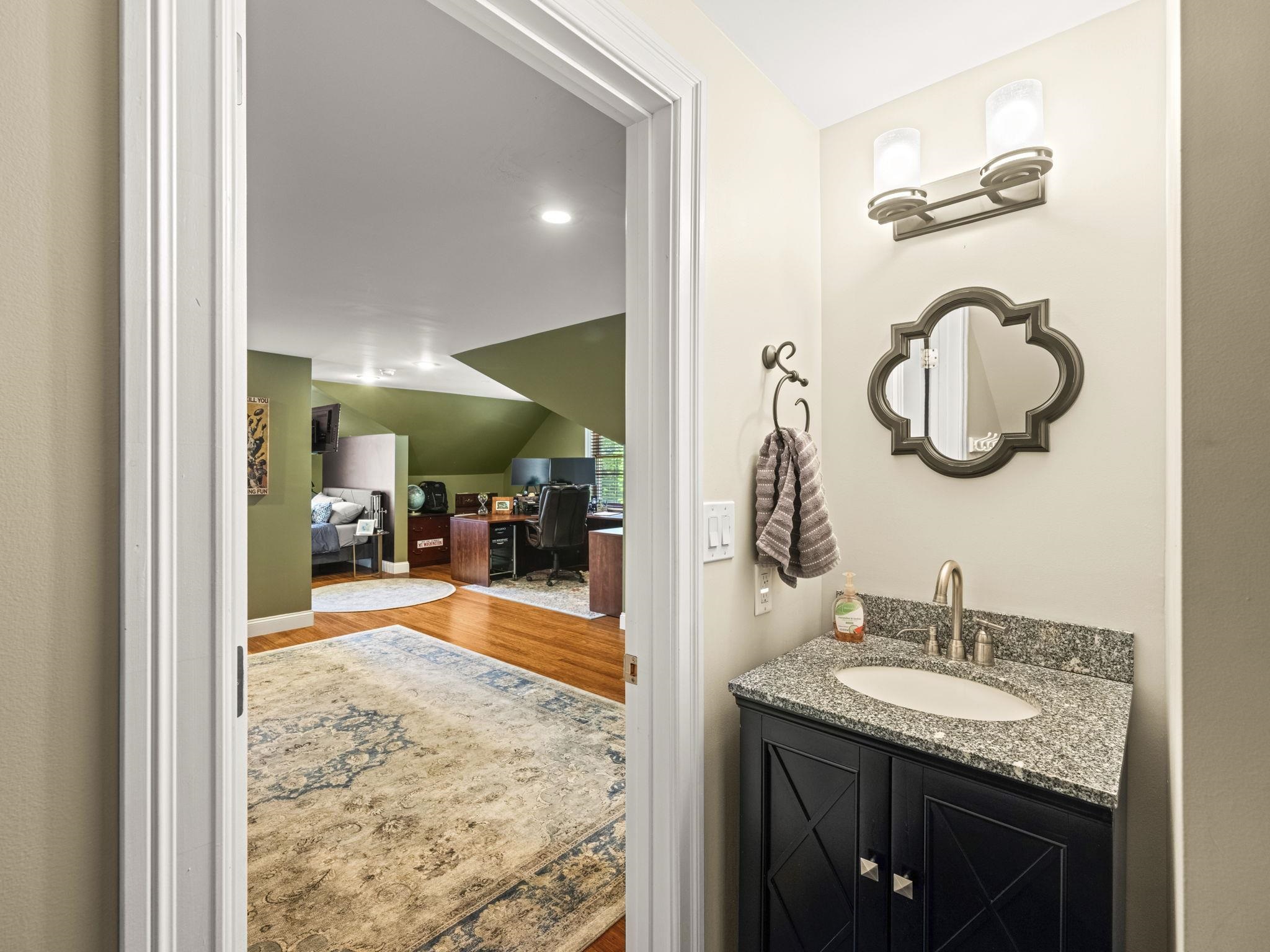 main property photo 40