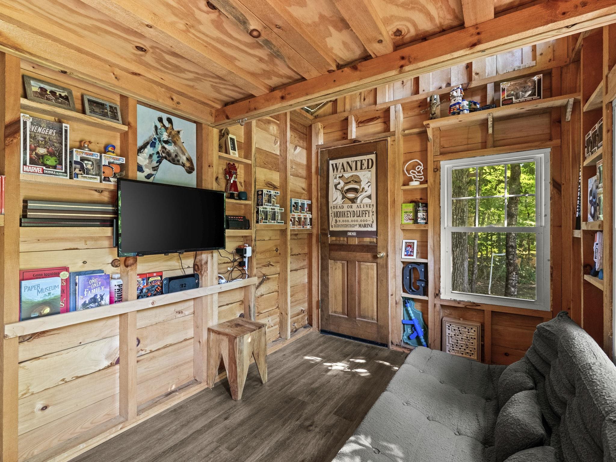 main property photo 47