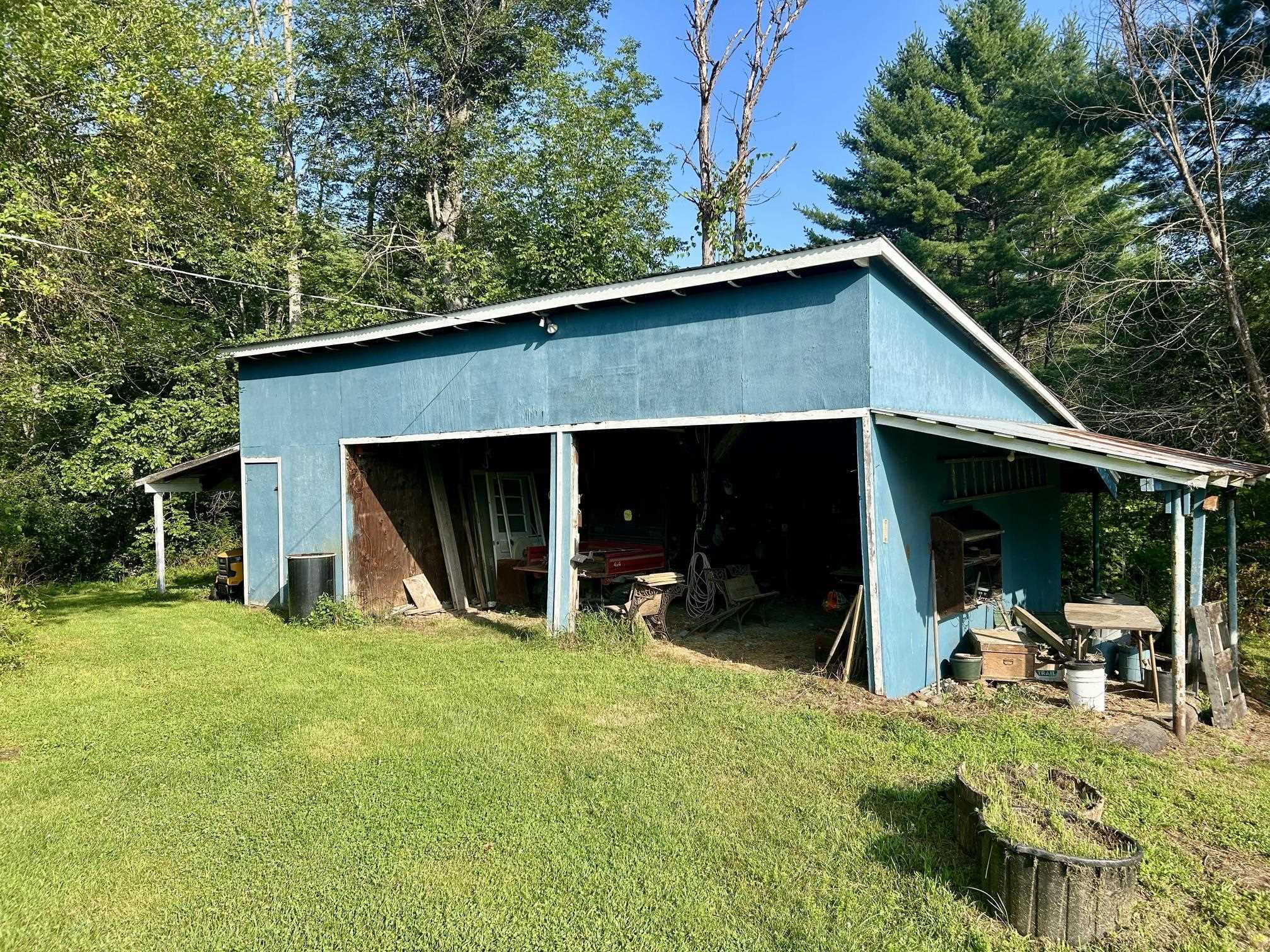 main property photo 40