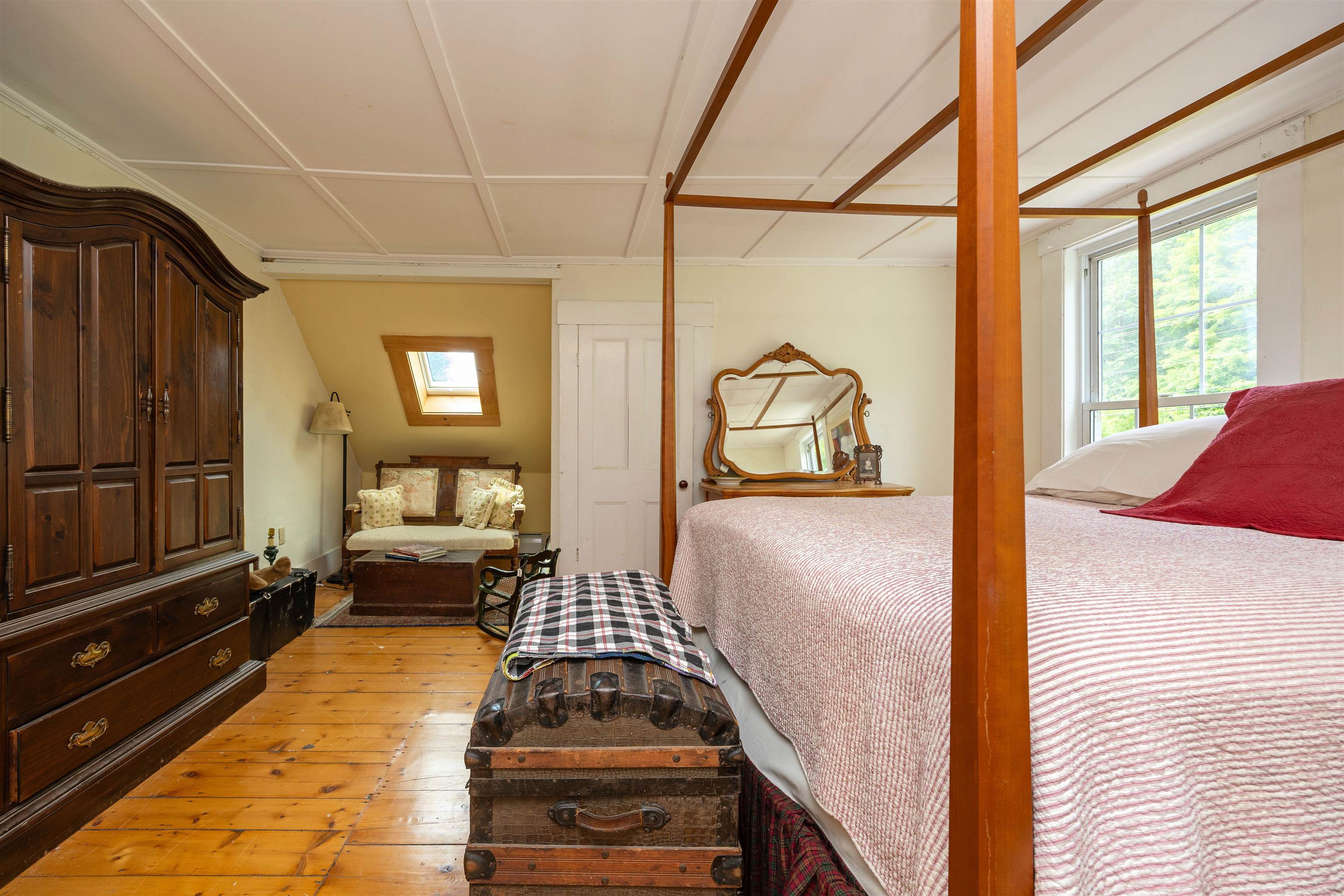 main property photo 43