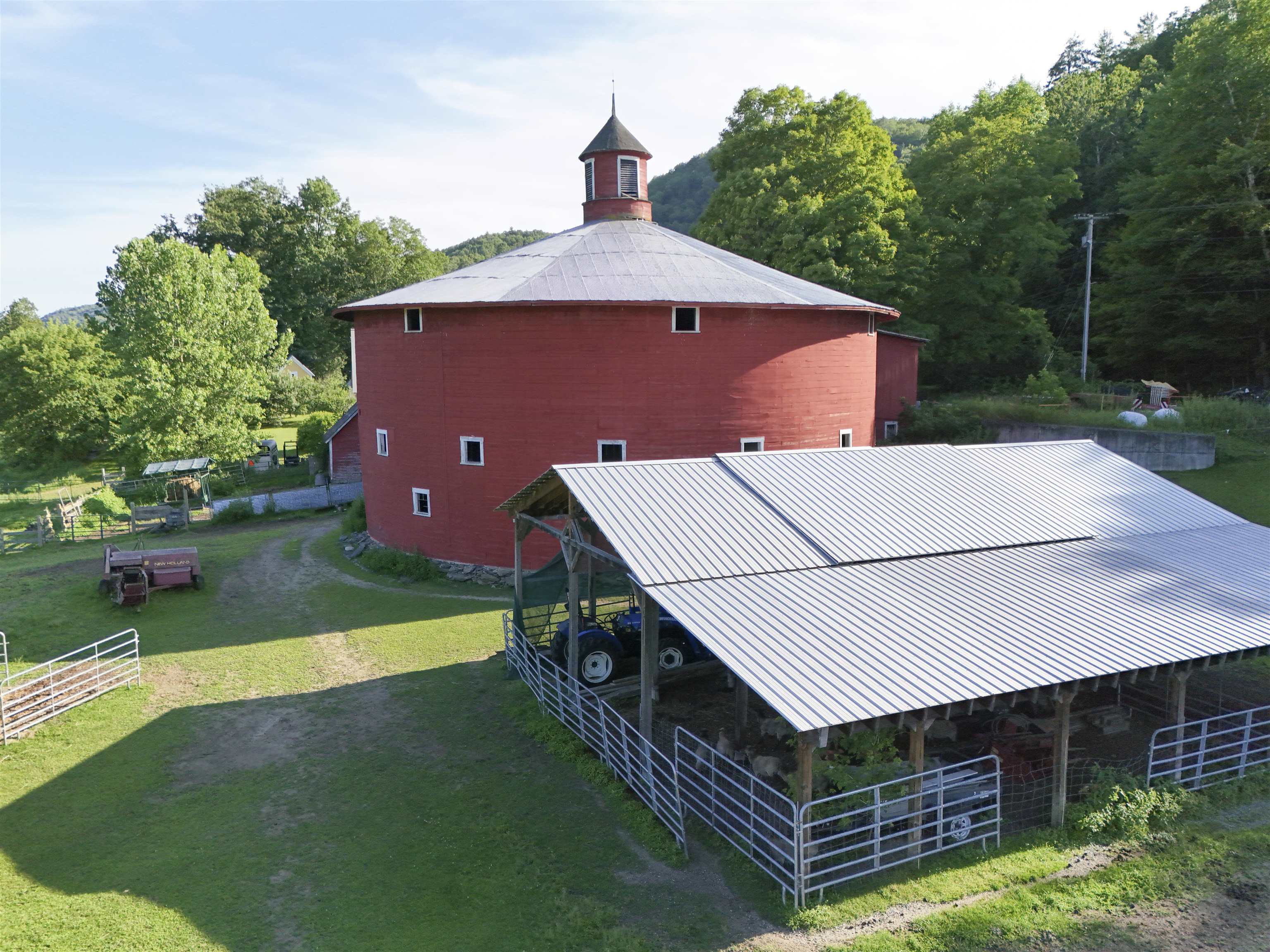 main property photo 47