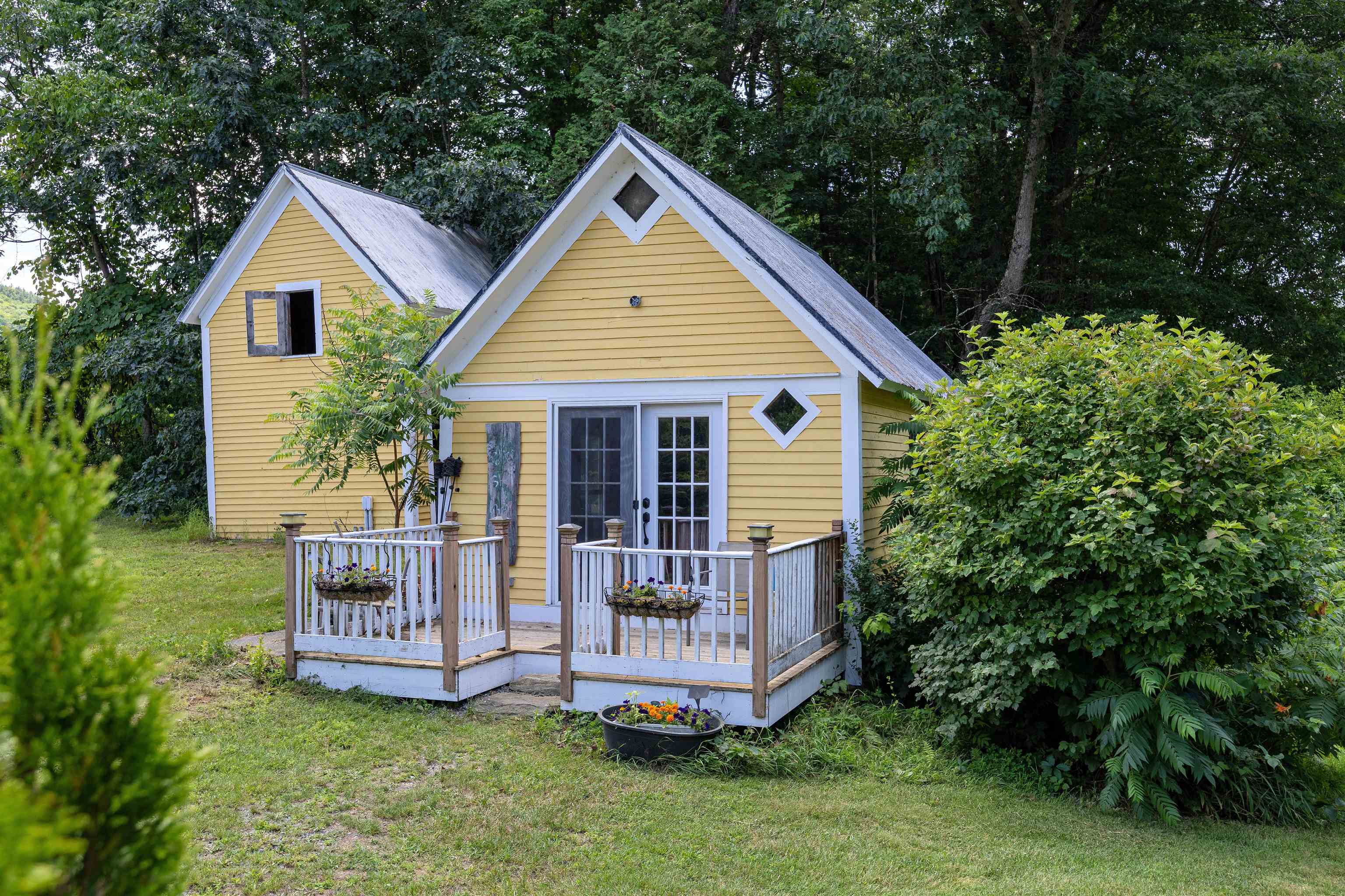 main property photo 51