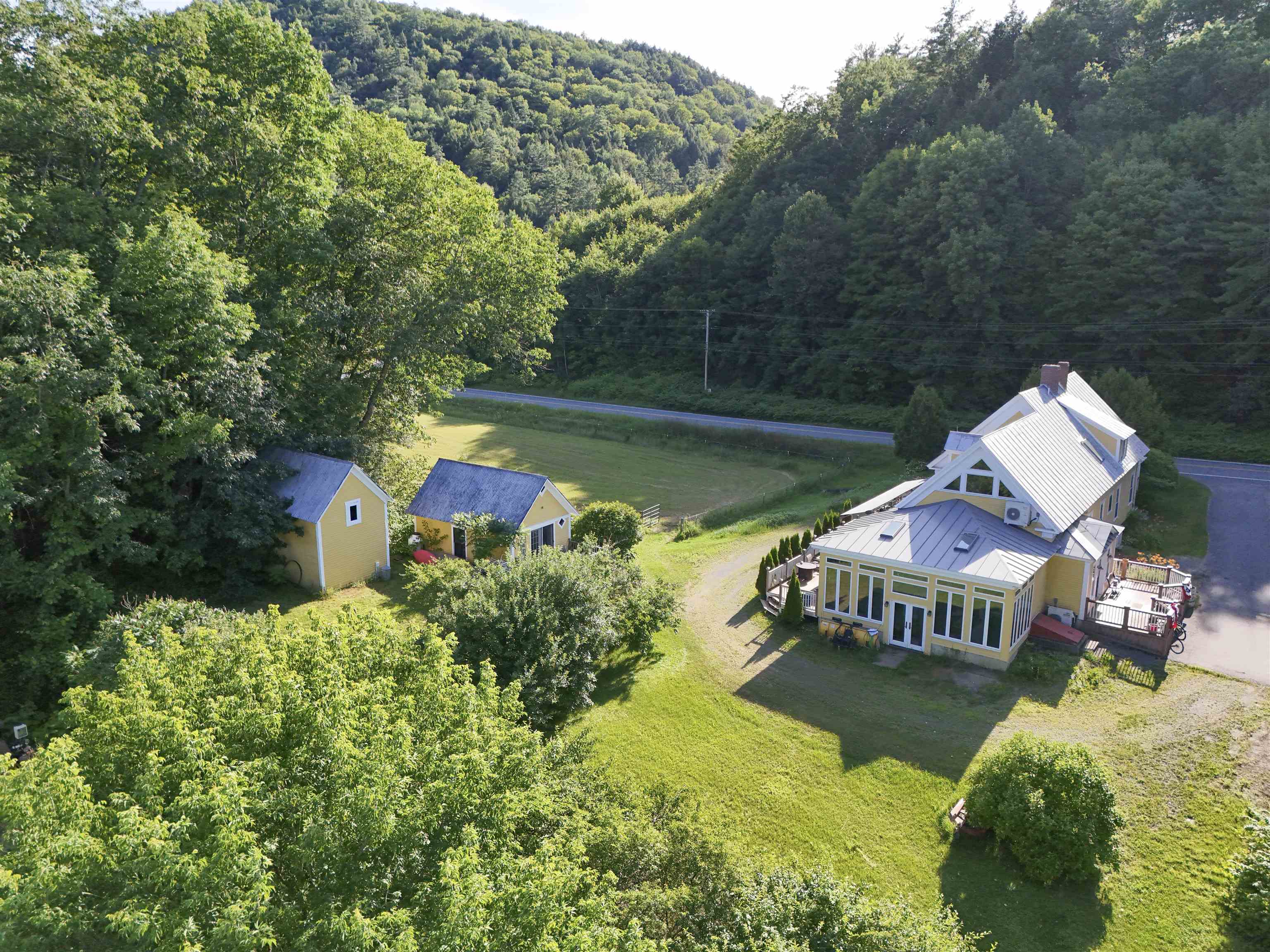 main property photo 8