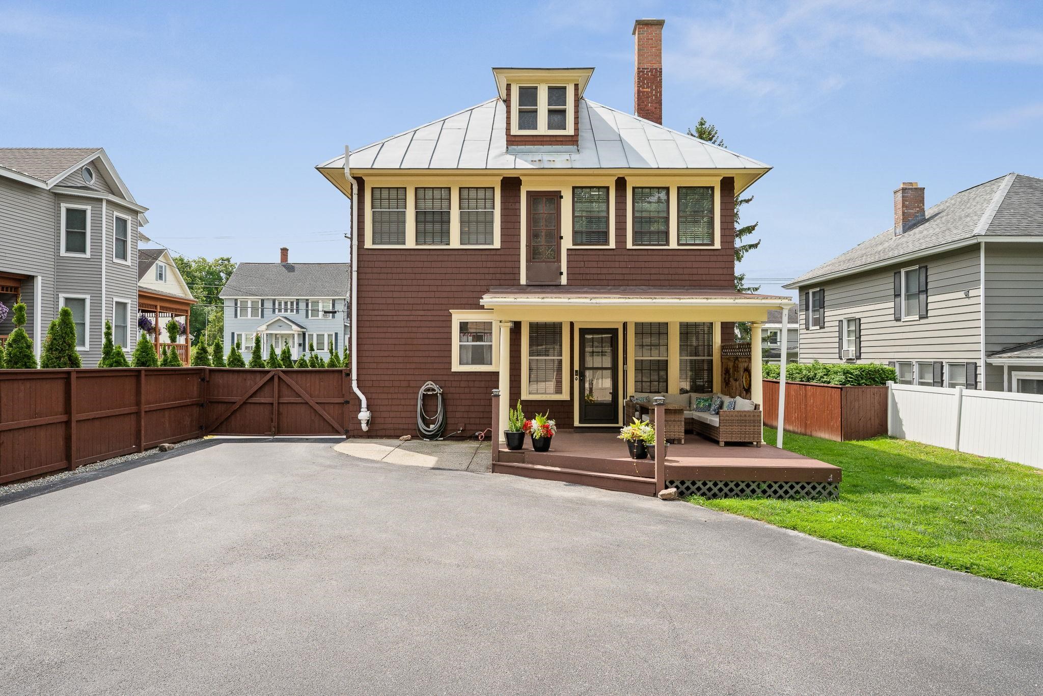 main property photo 43