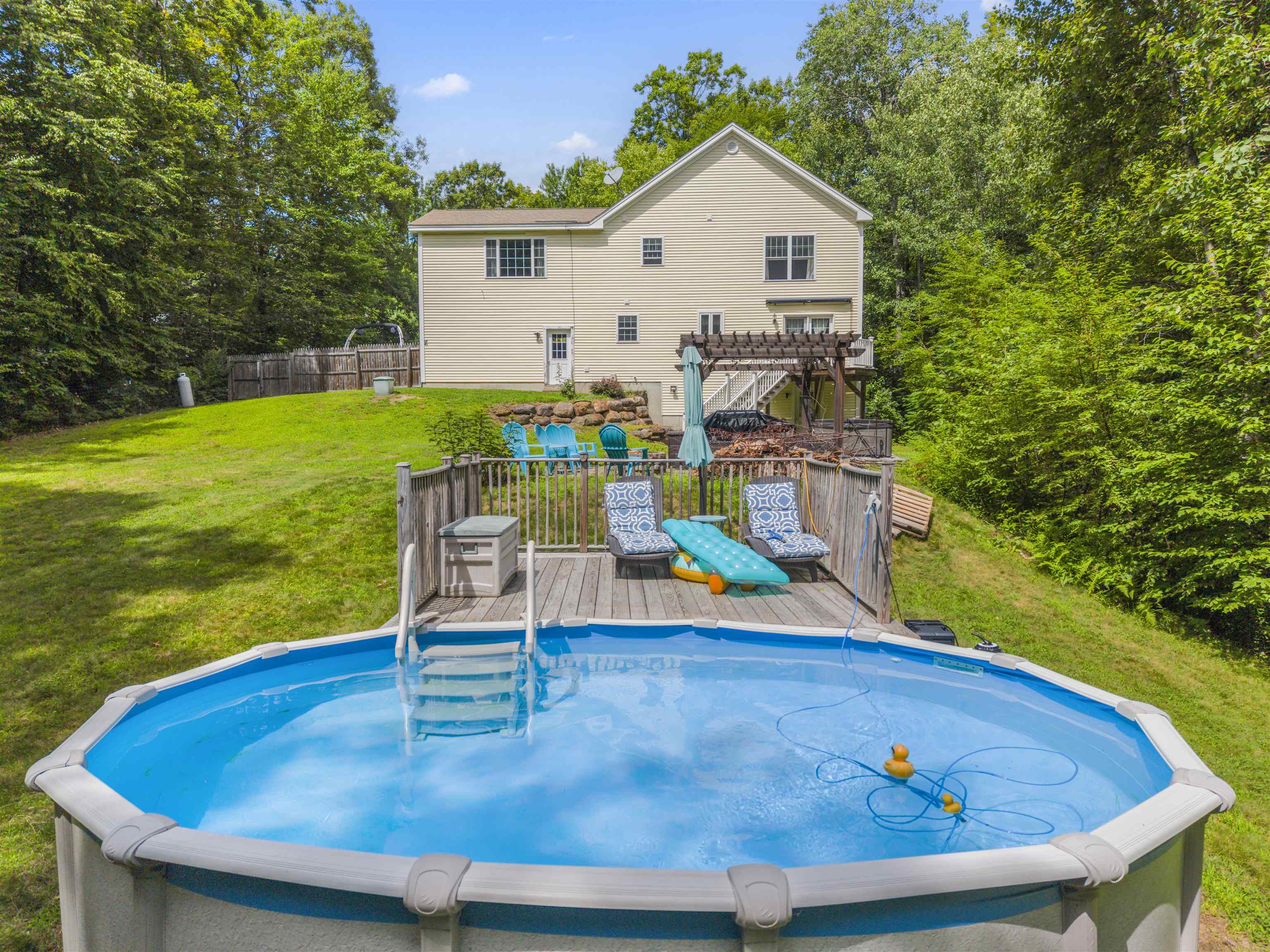 main property photo 5
