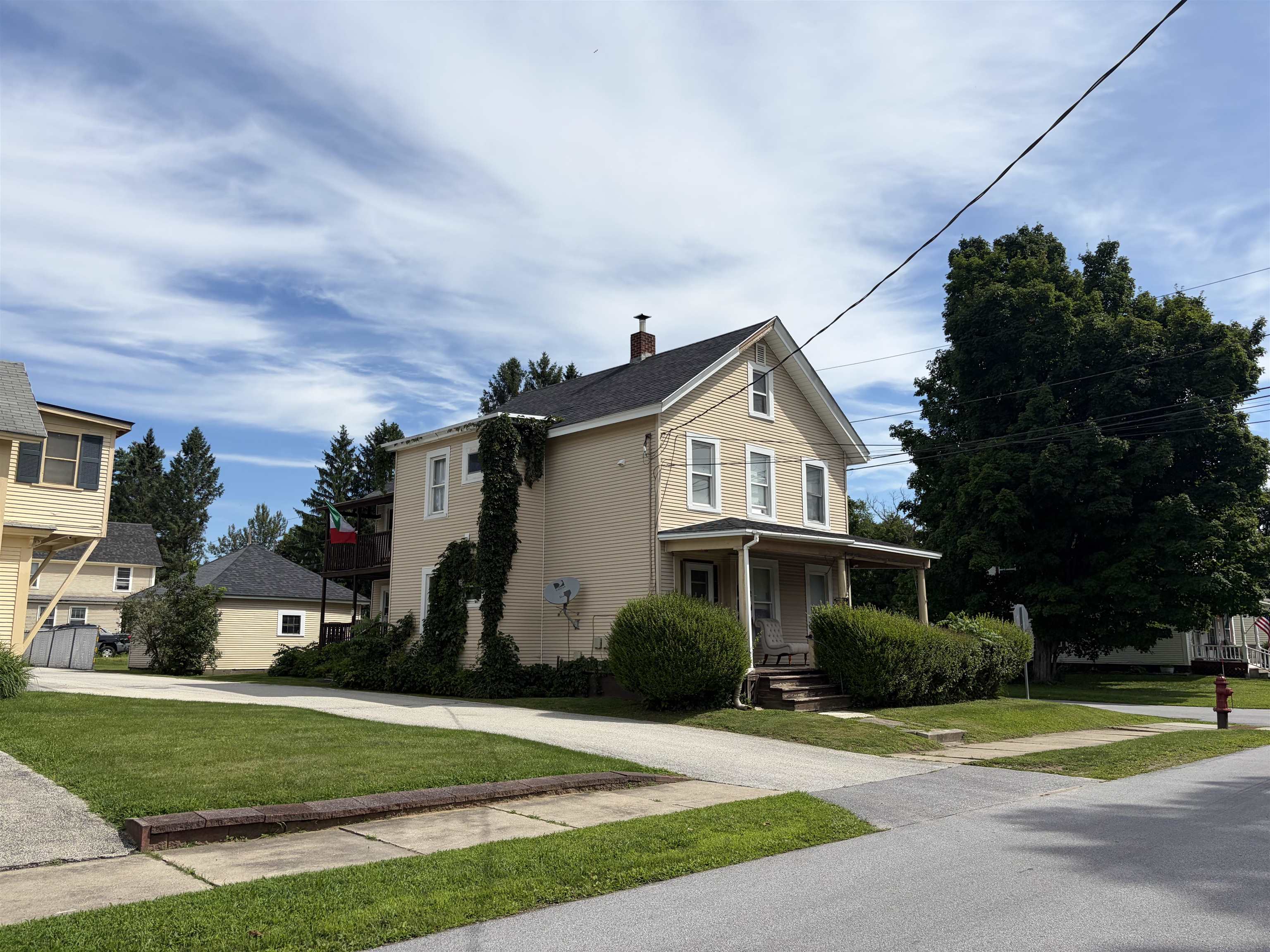 main property photo 3