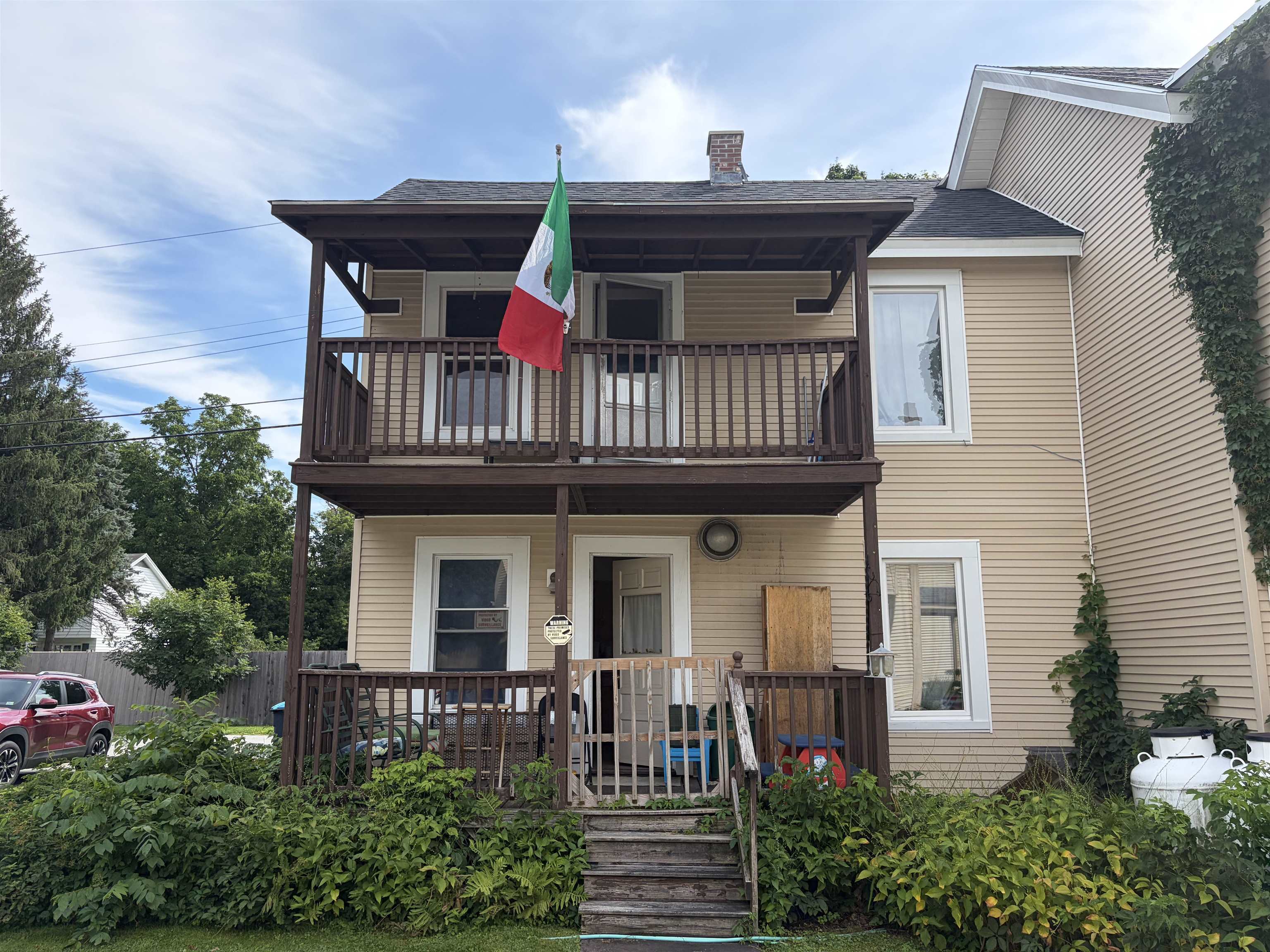 main property photo 4