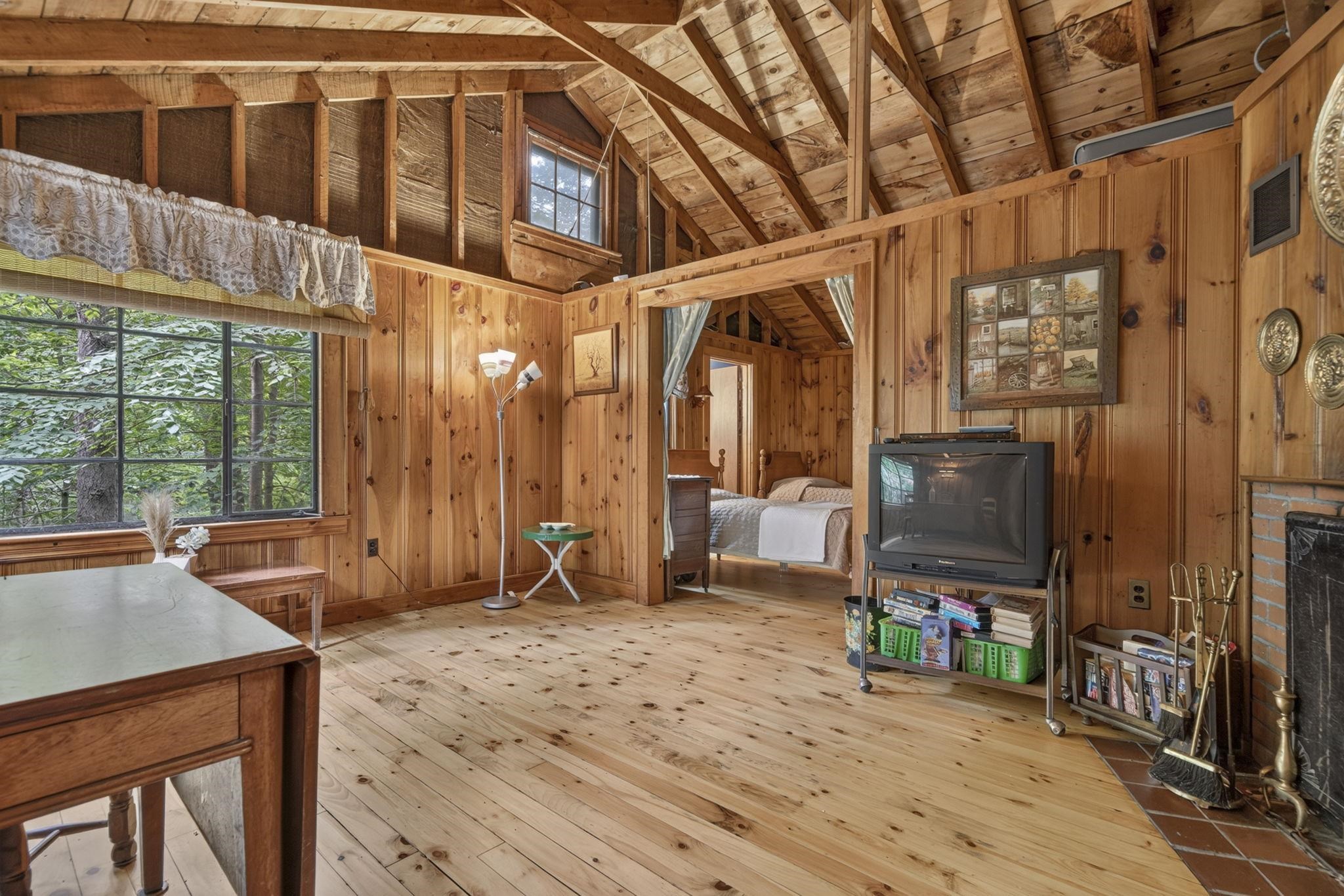 property viewer photo 16