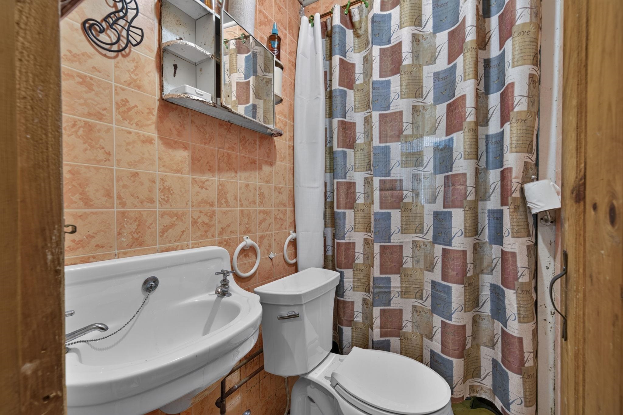 property viewer photo 26