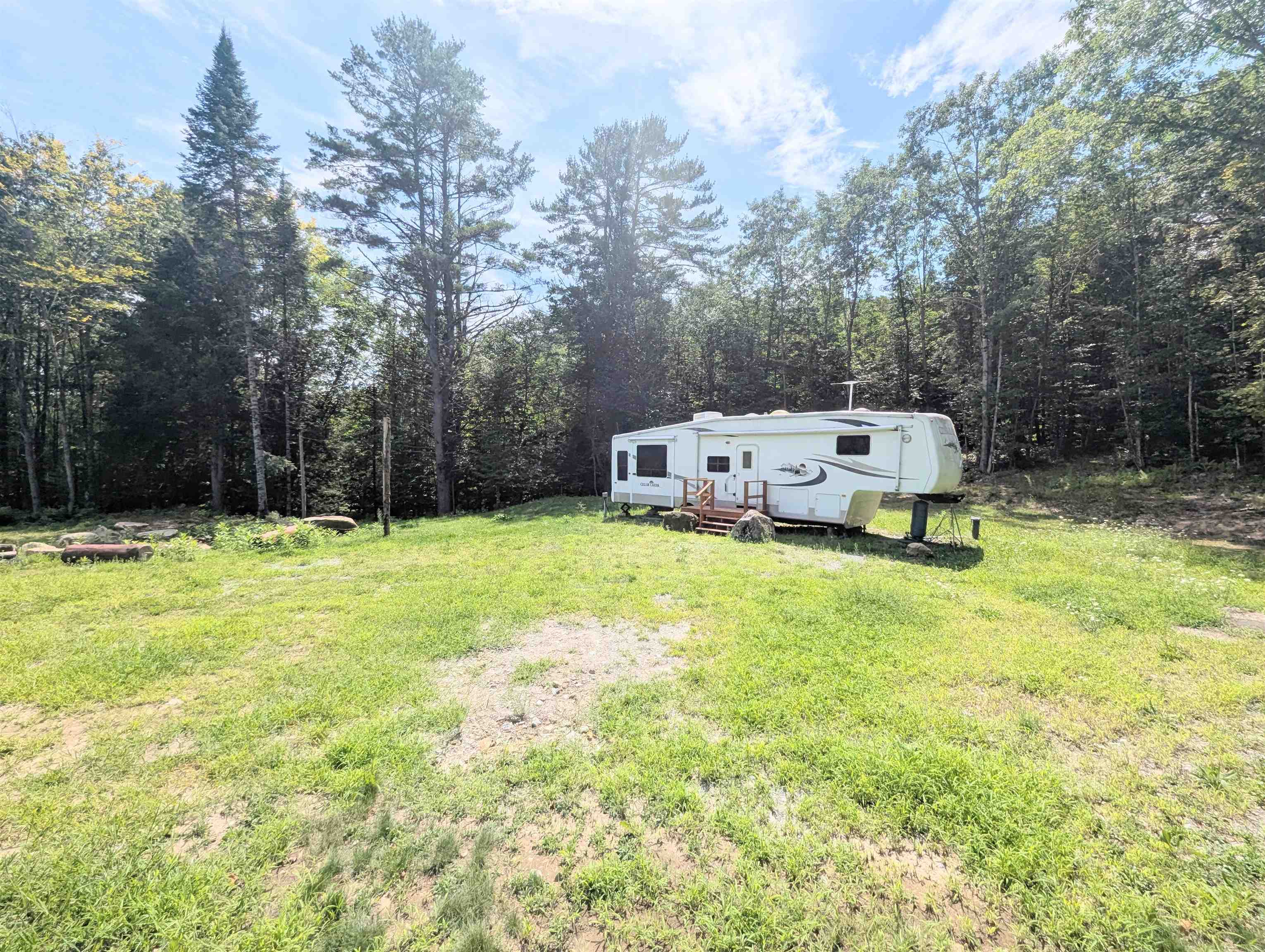 main property photo 27