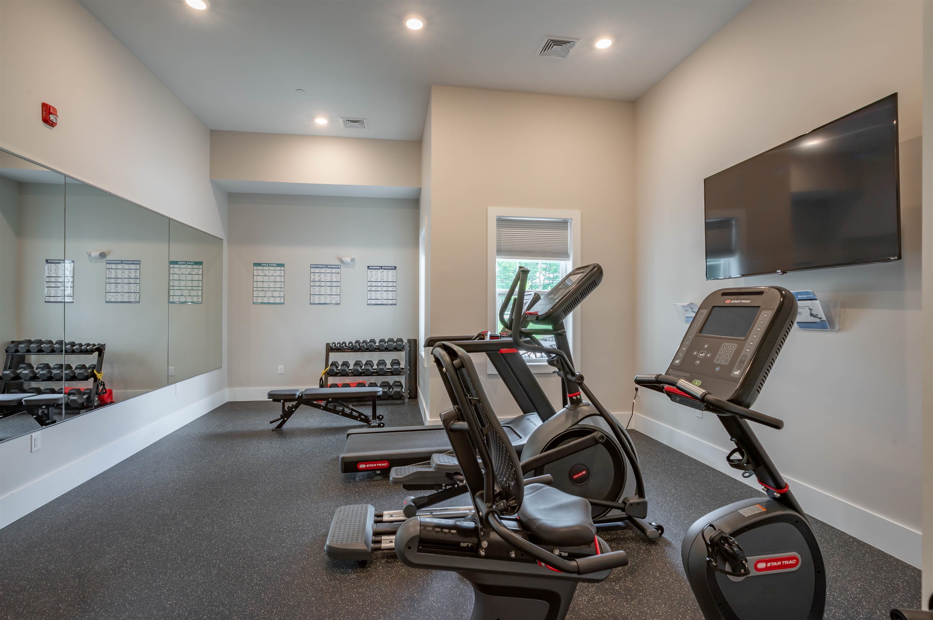 main property photo 40