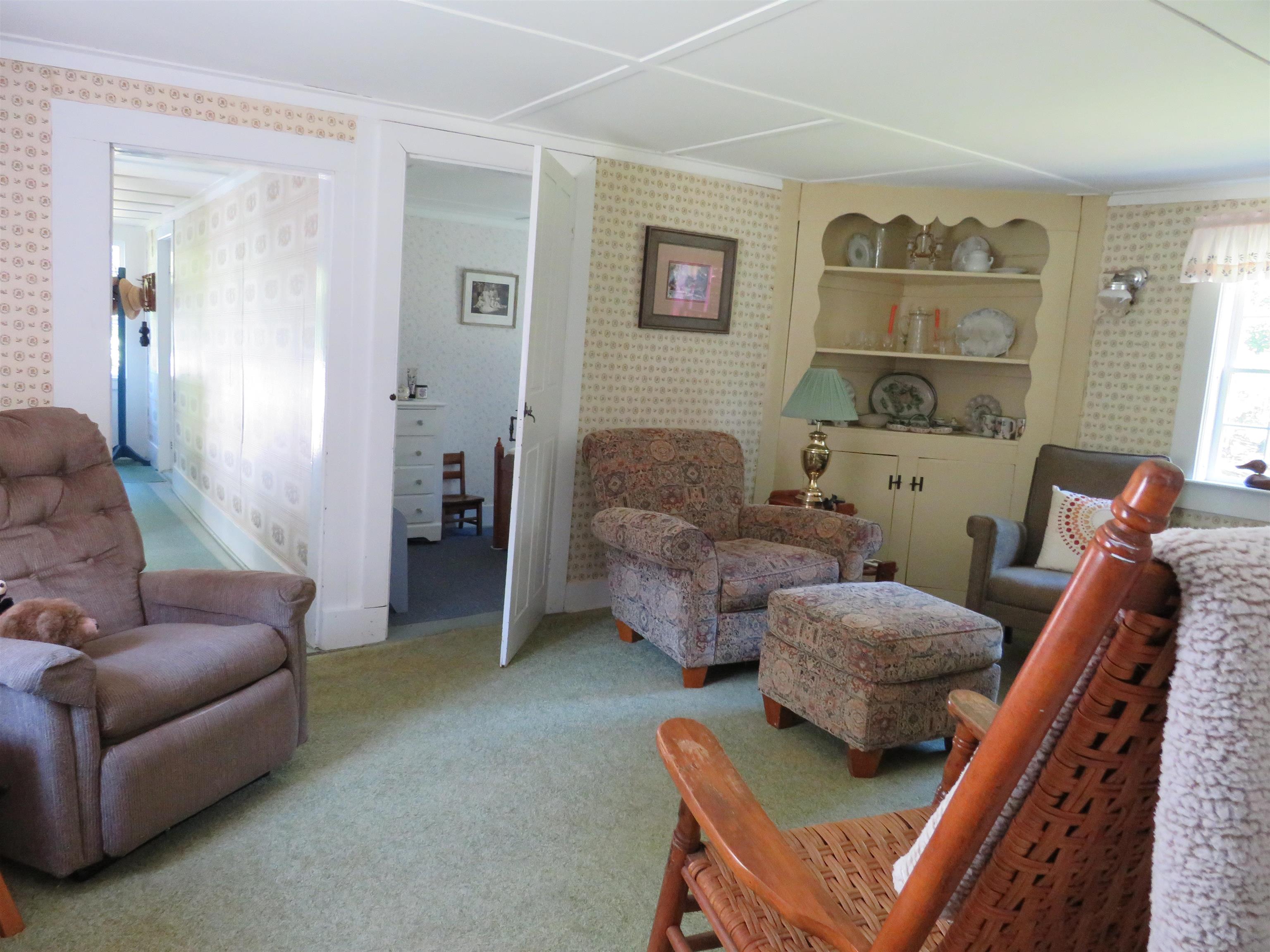 main property photo 17