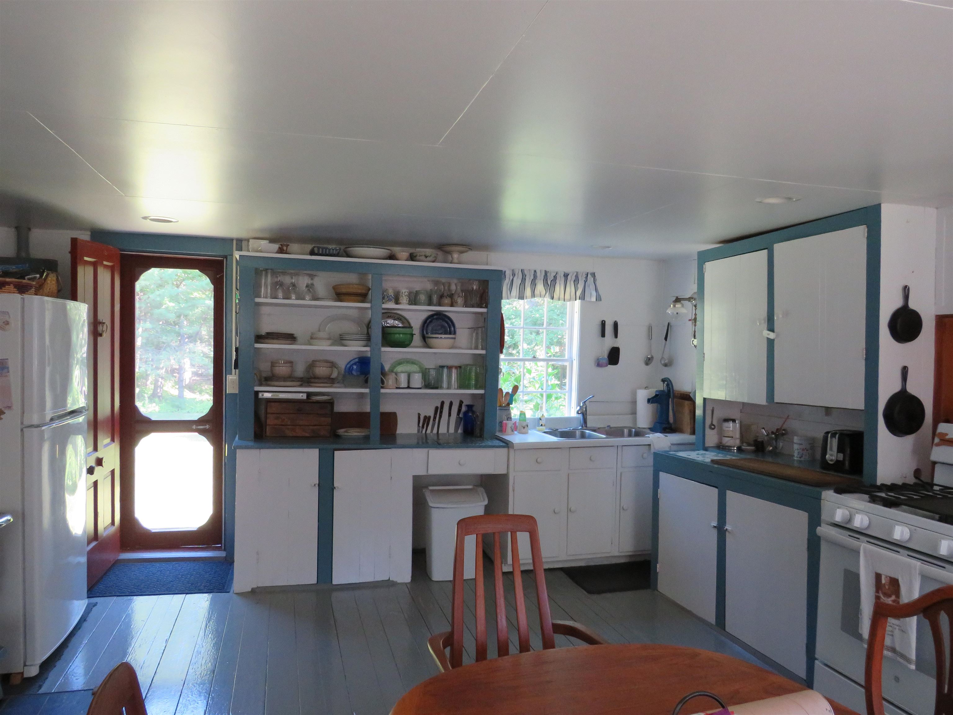 main property photo 25