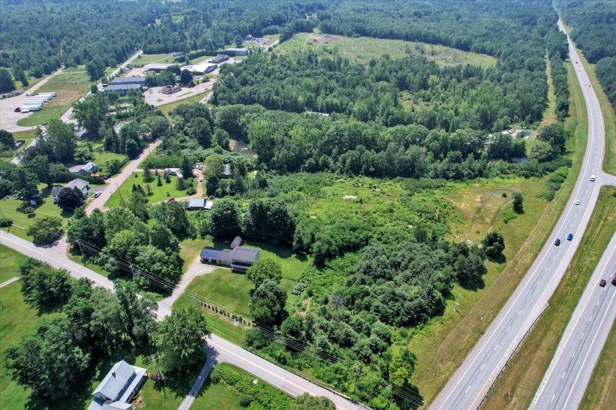 main property photo 25