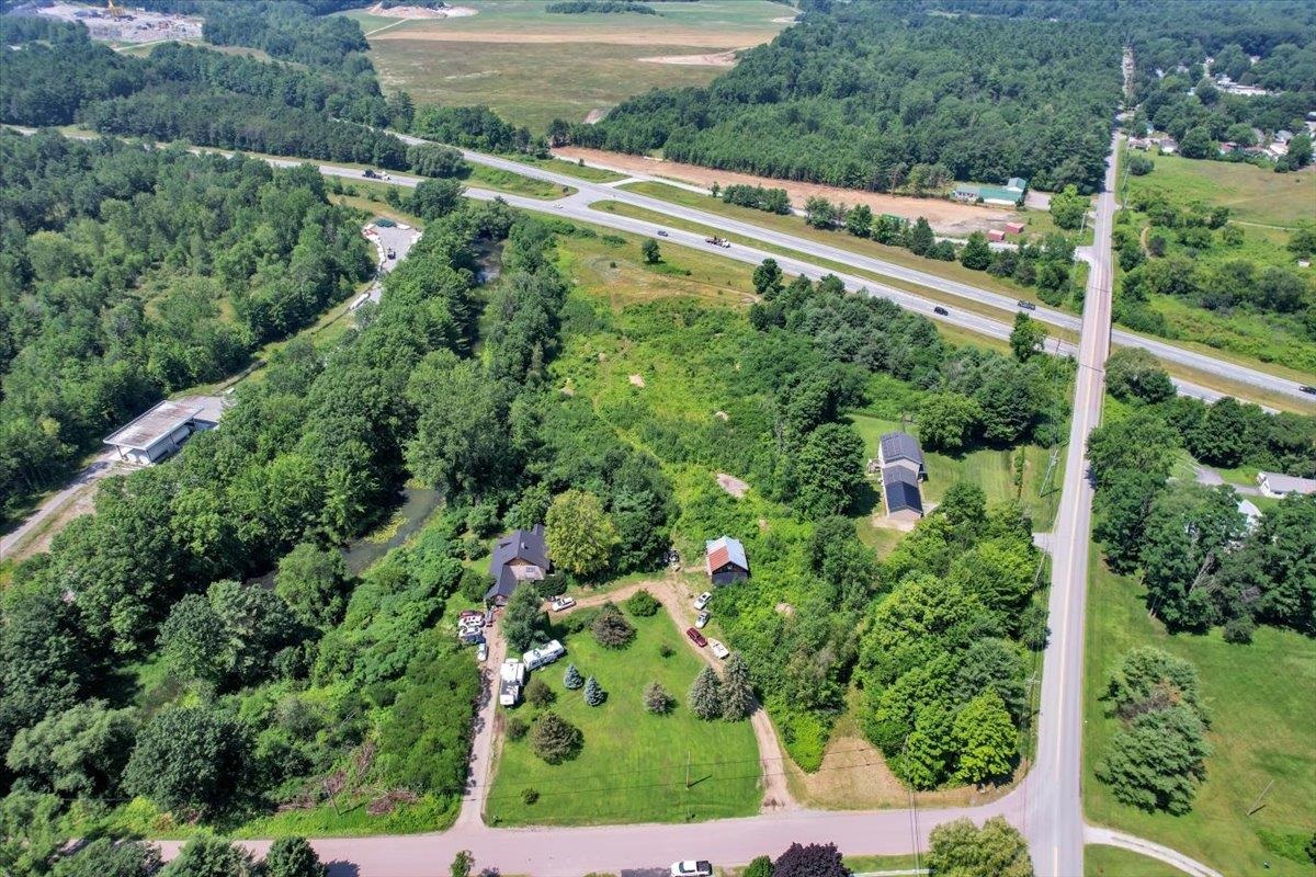 main property photo 34