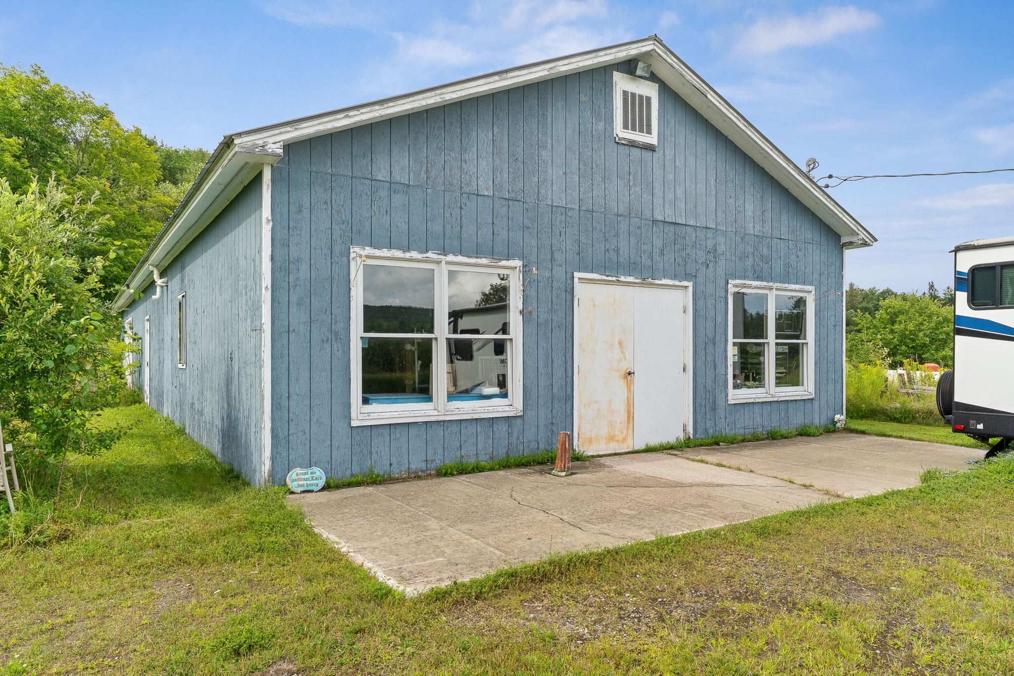 main property photo 5