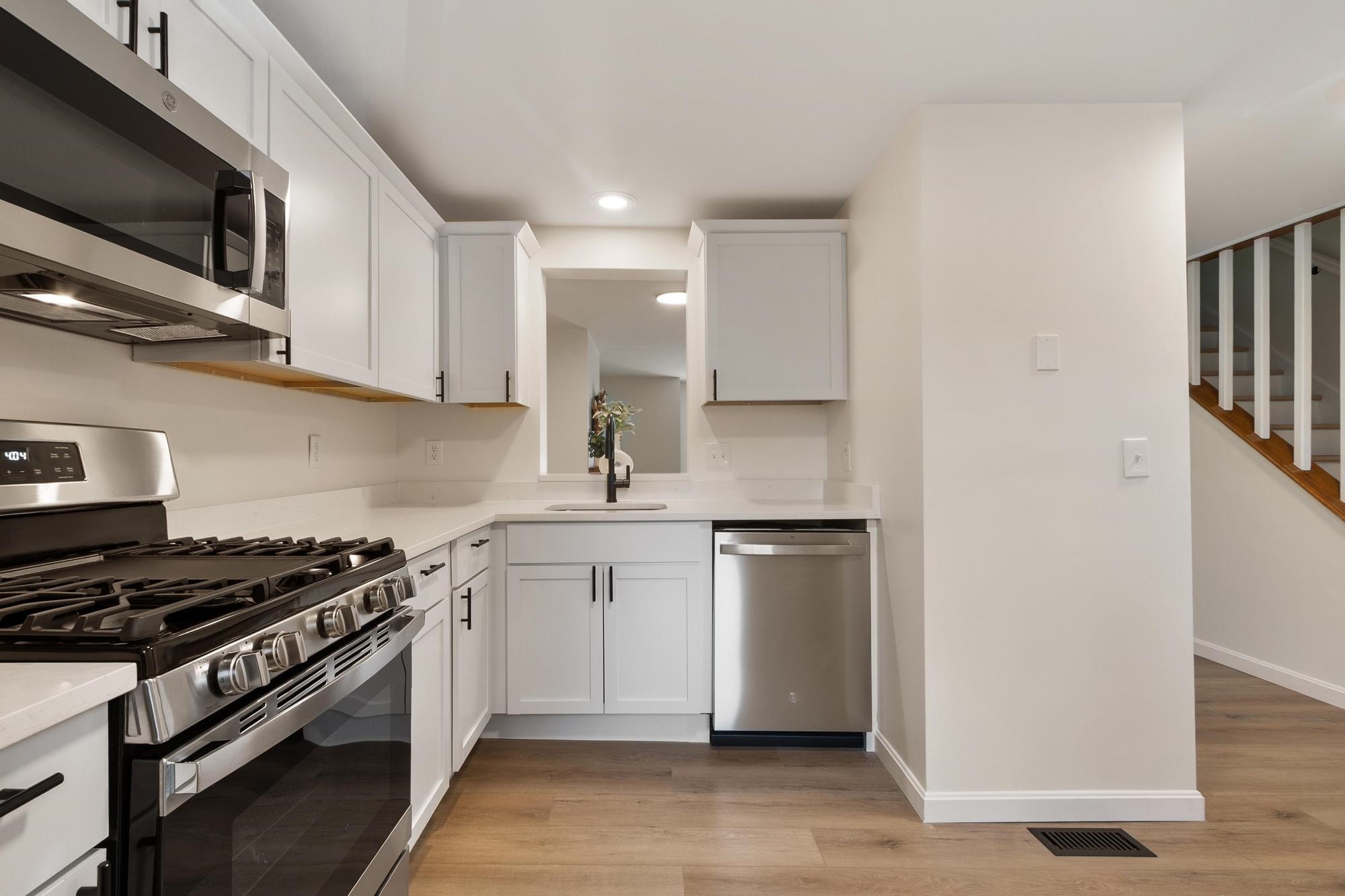 property viewer photo 5