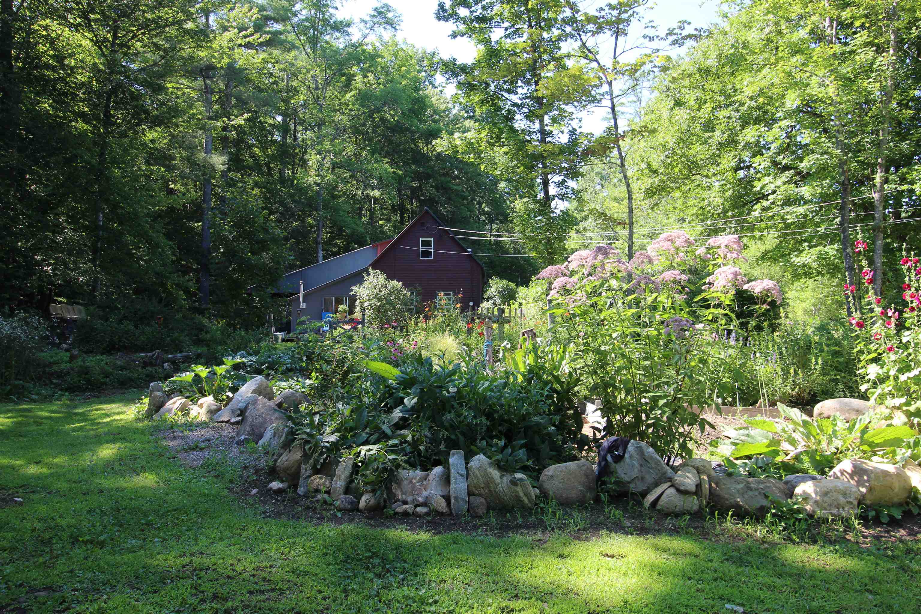 main property photo 37
